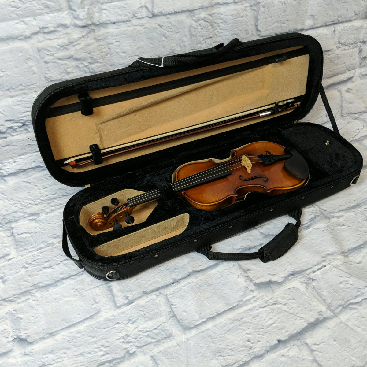H. Luger 1/2 Size Violin Outfit - NC130483
