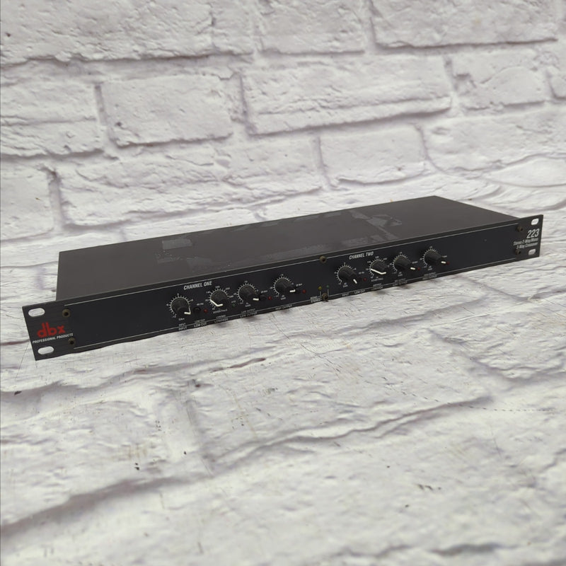 Sound Crossover Rack dbx 223 Stereo 2-Way/Mono 3-Way Crossover Rack Unit - Evolution Music