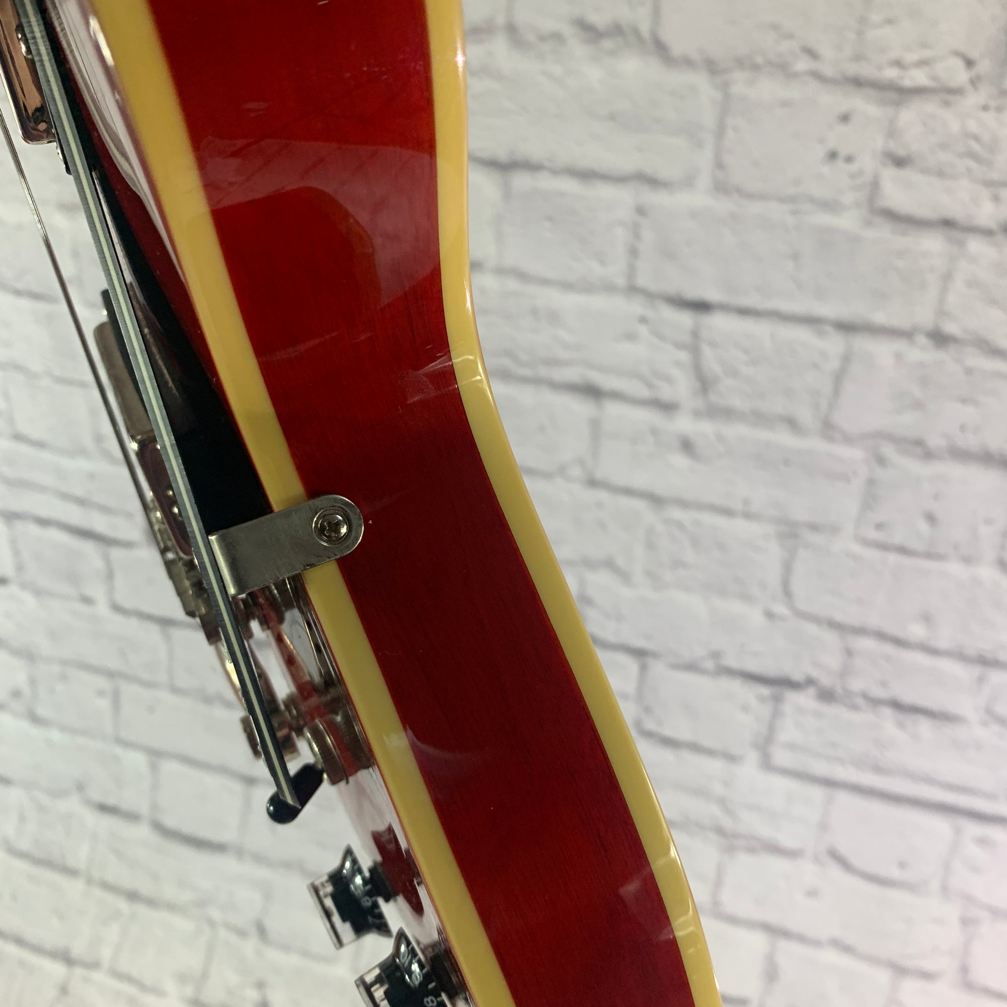 Epiphone Ultra 339 Semi Hollow Electric Guitar RED