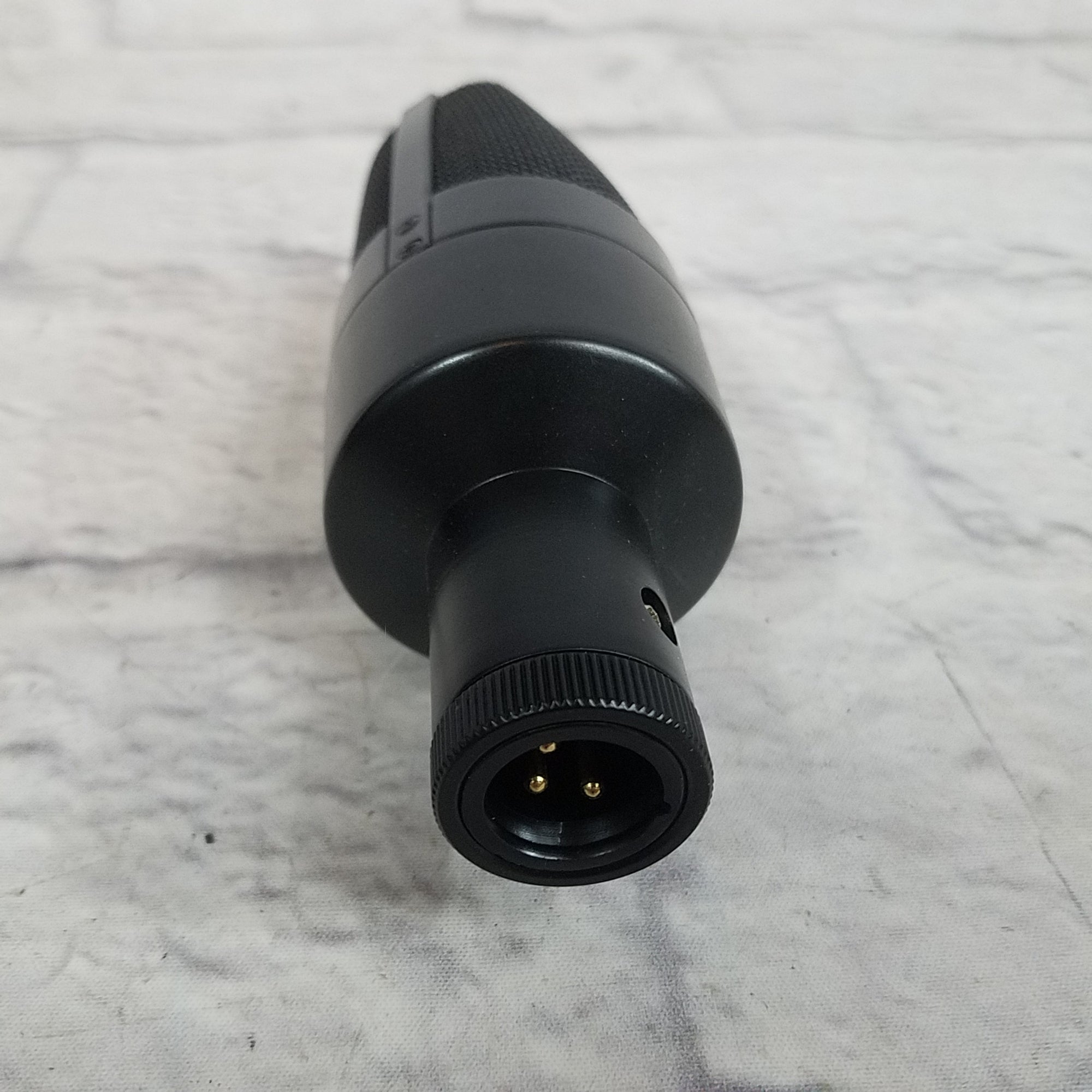 Hosa QMF-18 FET Studio Condenser Microphone with Suspension Shock Mount