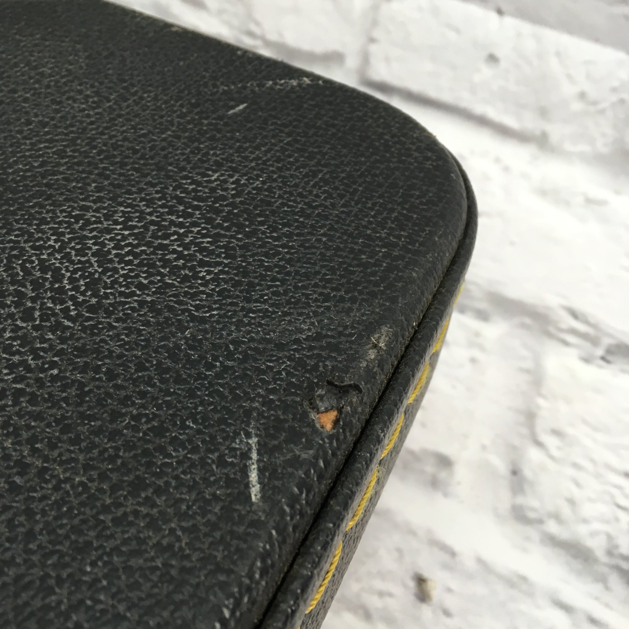 Unknown Black Hardshell Electric Guitar Case