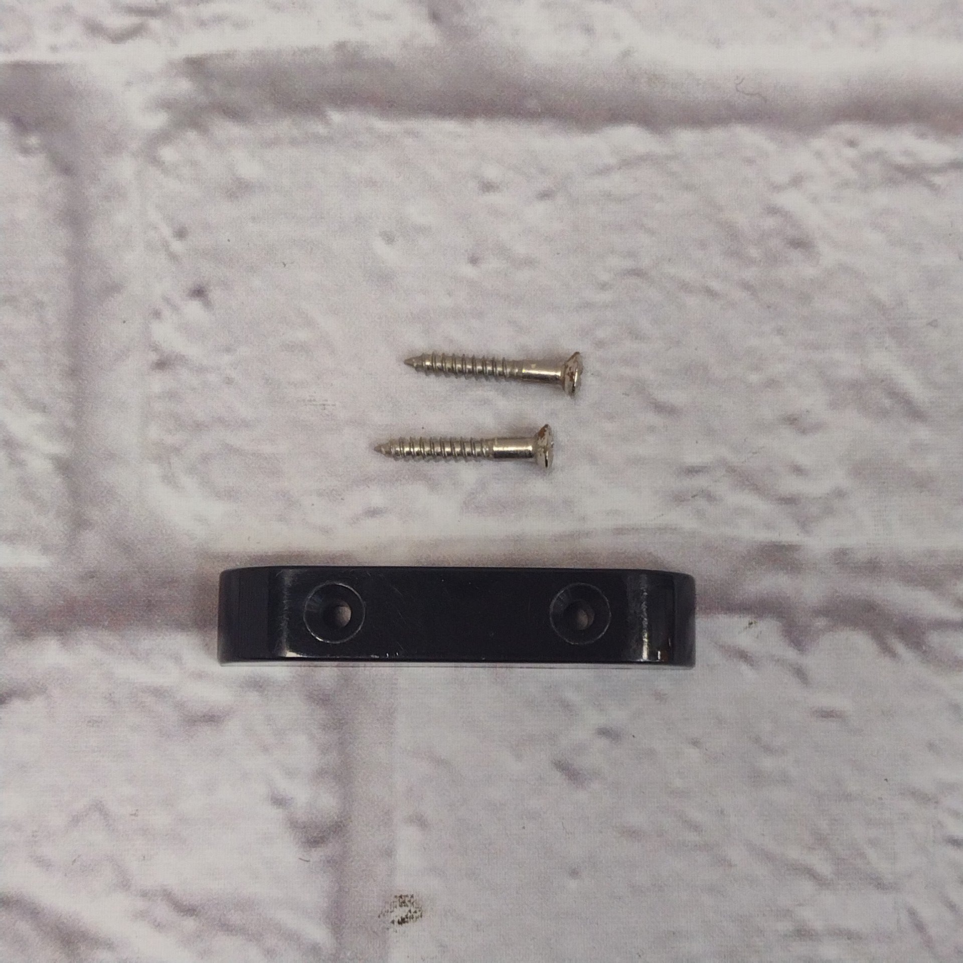 Unknown Jazz Bass Thumb Rest