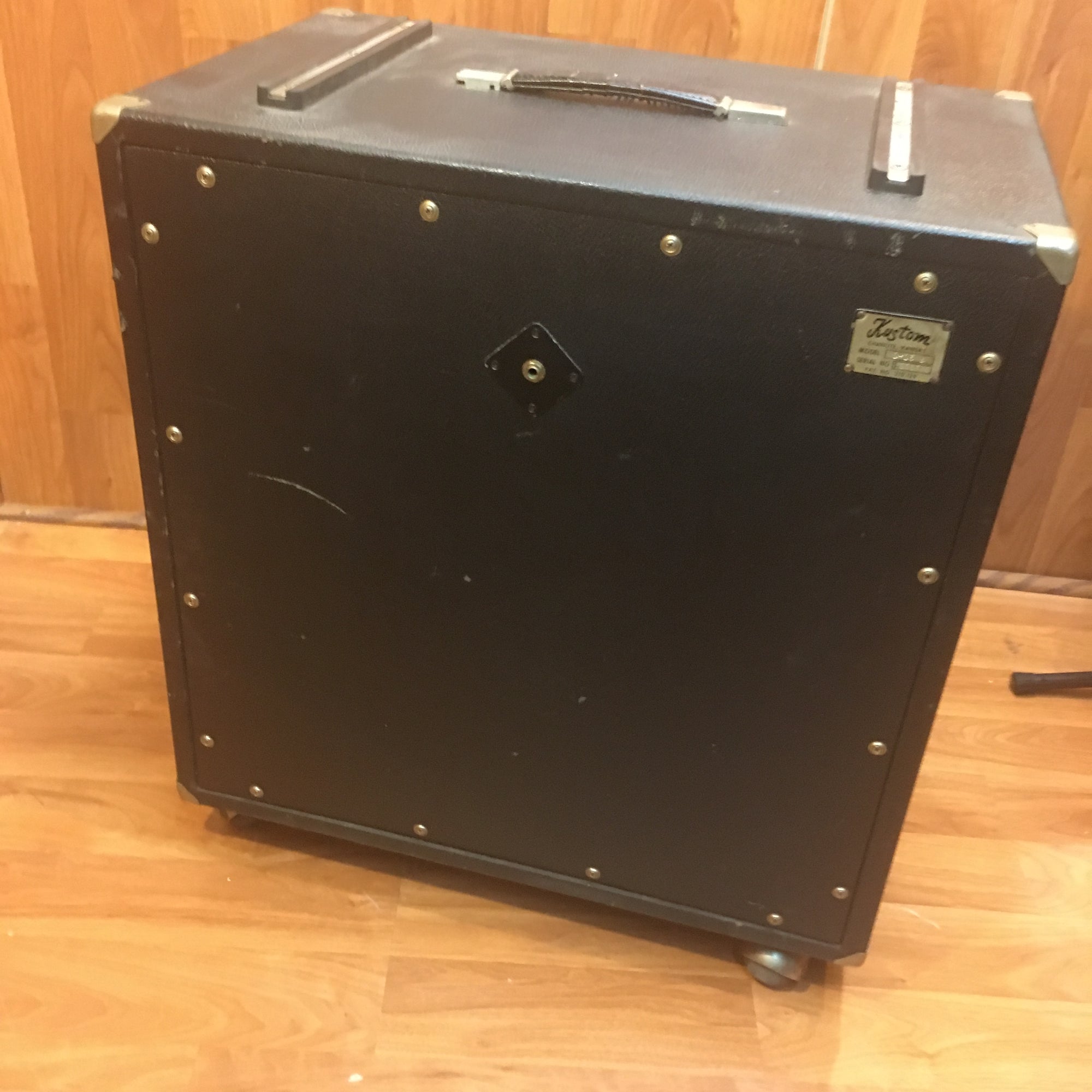 Vintage Kustom 1-15B Bass Cabinet