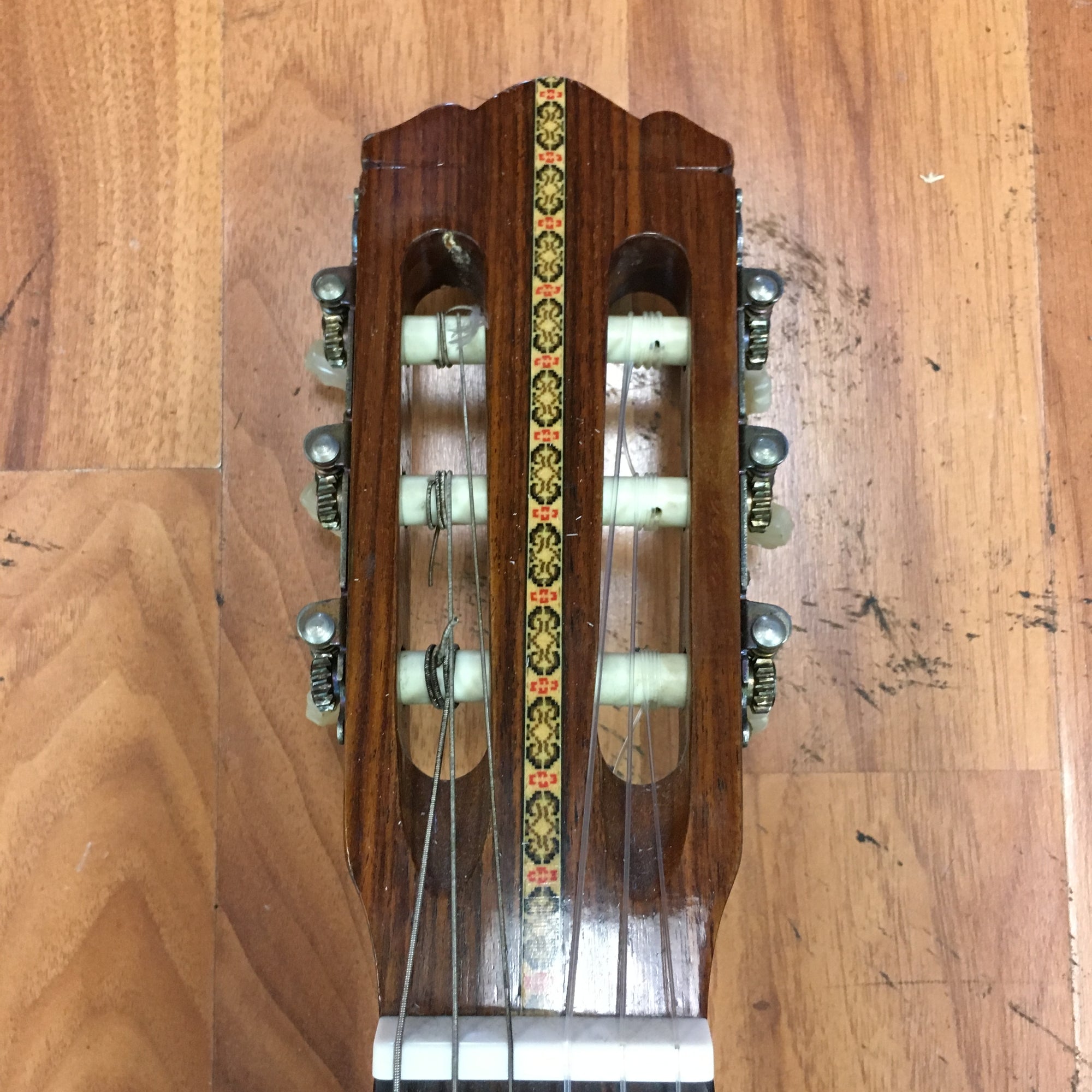 Vintage Aquarius Model 881 Requinto Classical Guitar