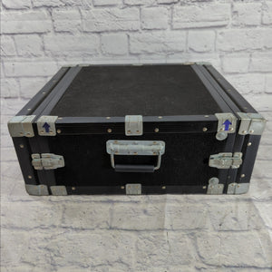 Unknown  Black Carpeted 4U Rack Road Case