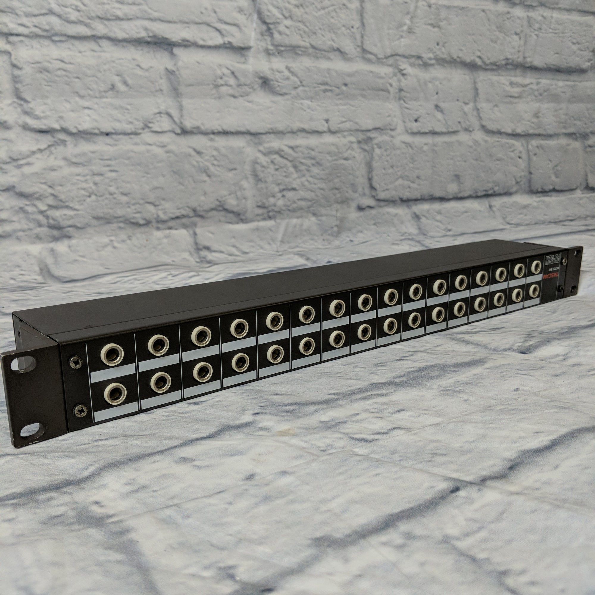 Tascam PB-32H Rack Patchbay