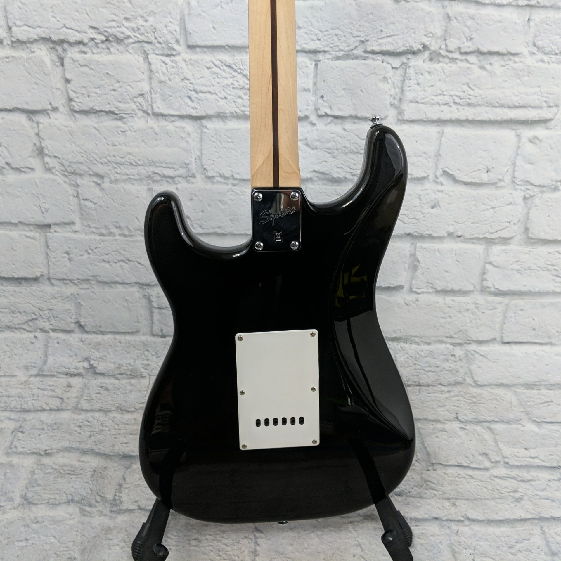 Fender Squier Bullet Stratocaster - Evolution Music