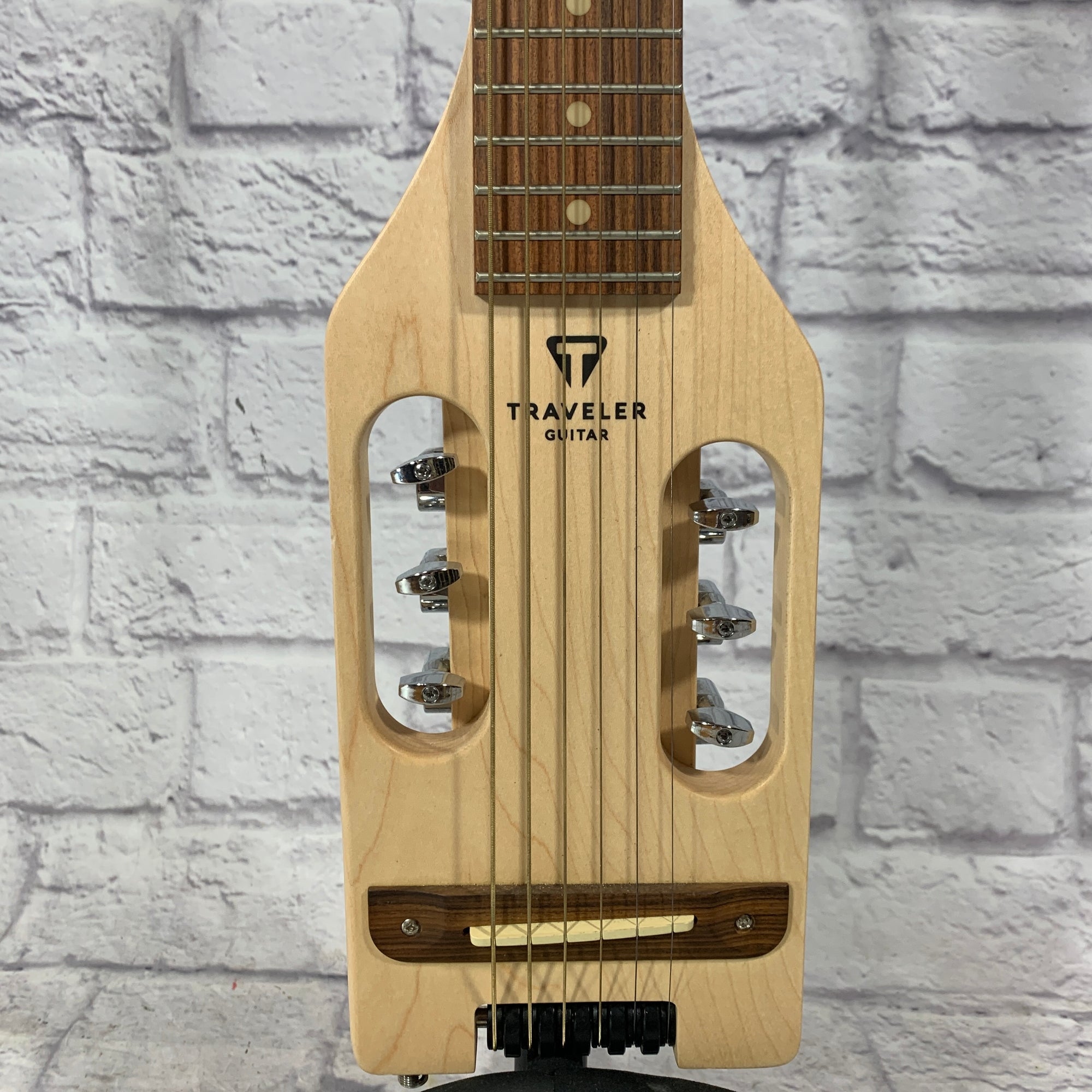 Traveler ULST-NAT Travel Guitar