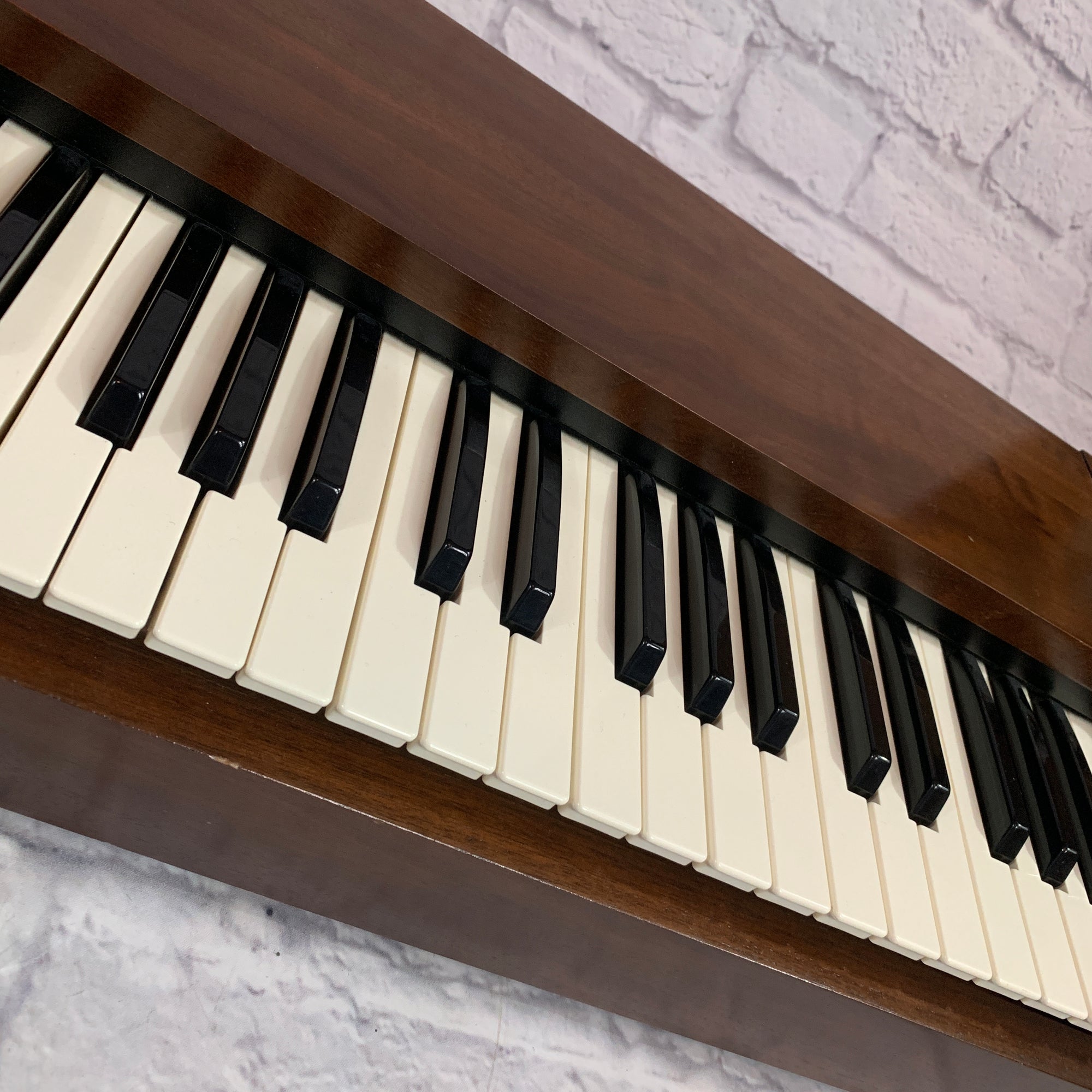 Korg CX-3 Digital Tonewheel Organ w/ Road Case