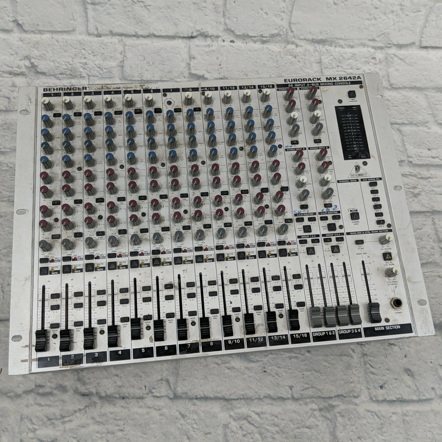 Behringer Eurorack MX2642A Mixer