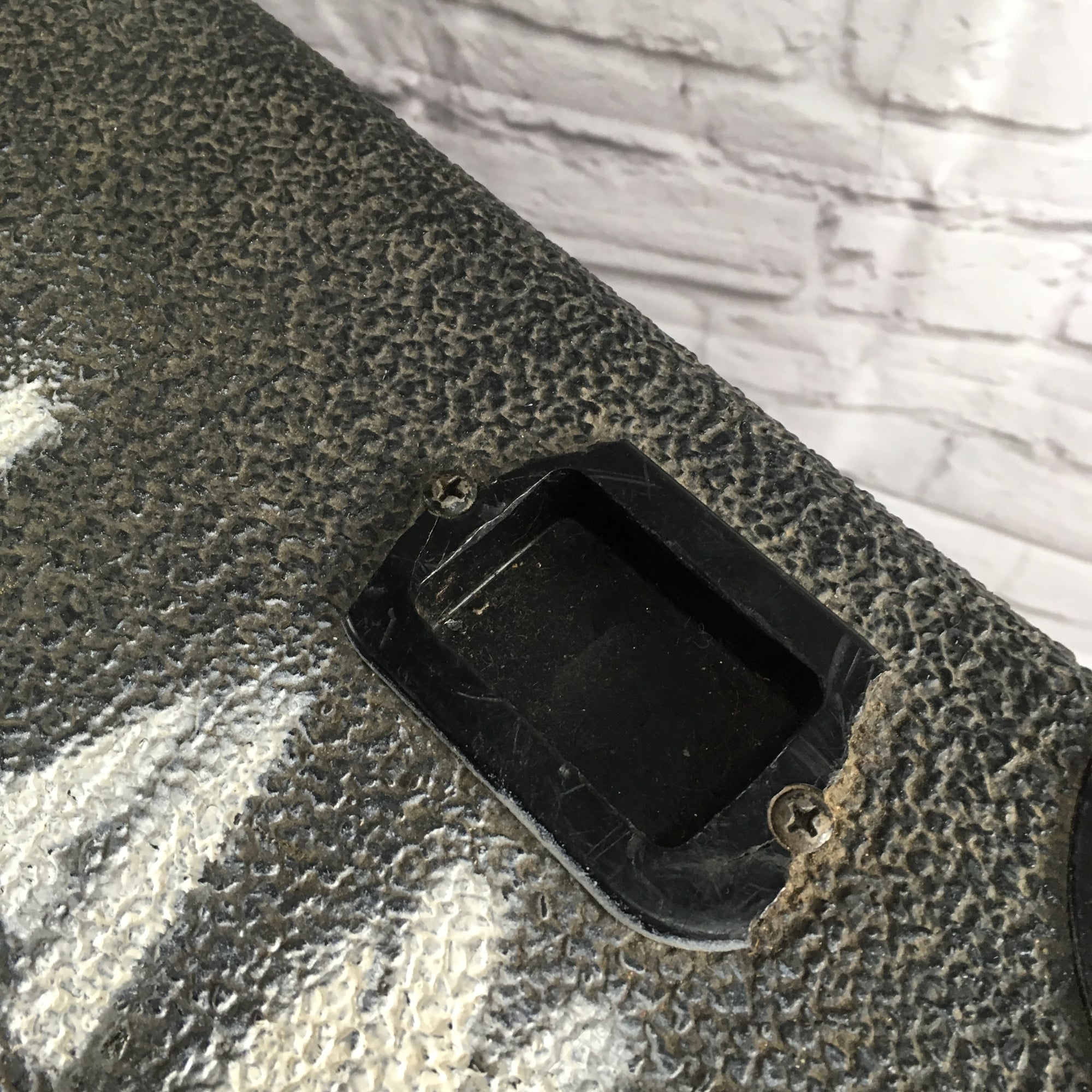 Peavey 412M Guitar Cabinet w/  Celestion G12K-85 Speakers