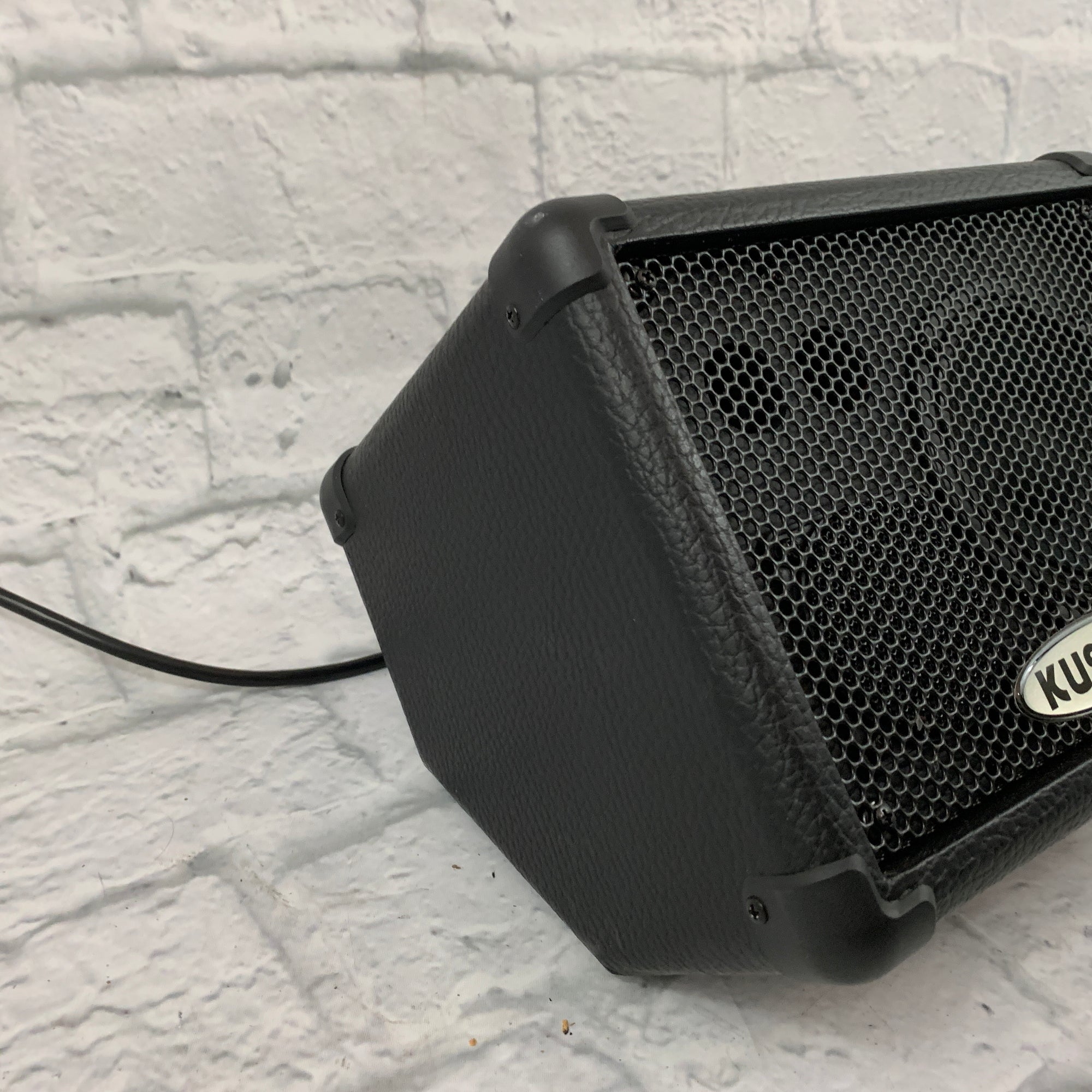 Kustom KCP4P Powered Speaker
