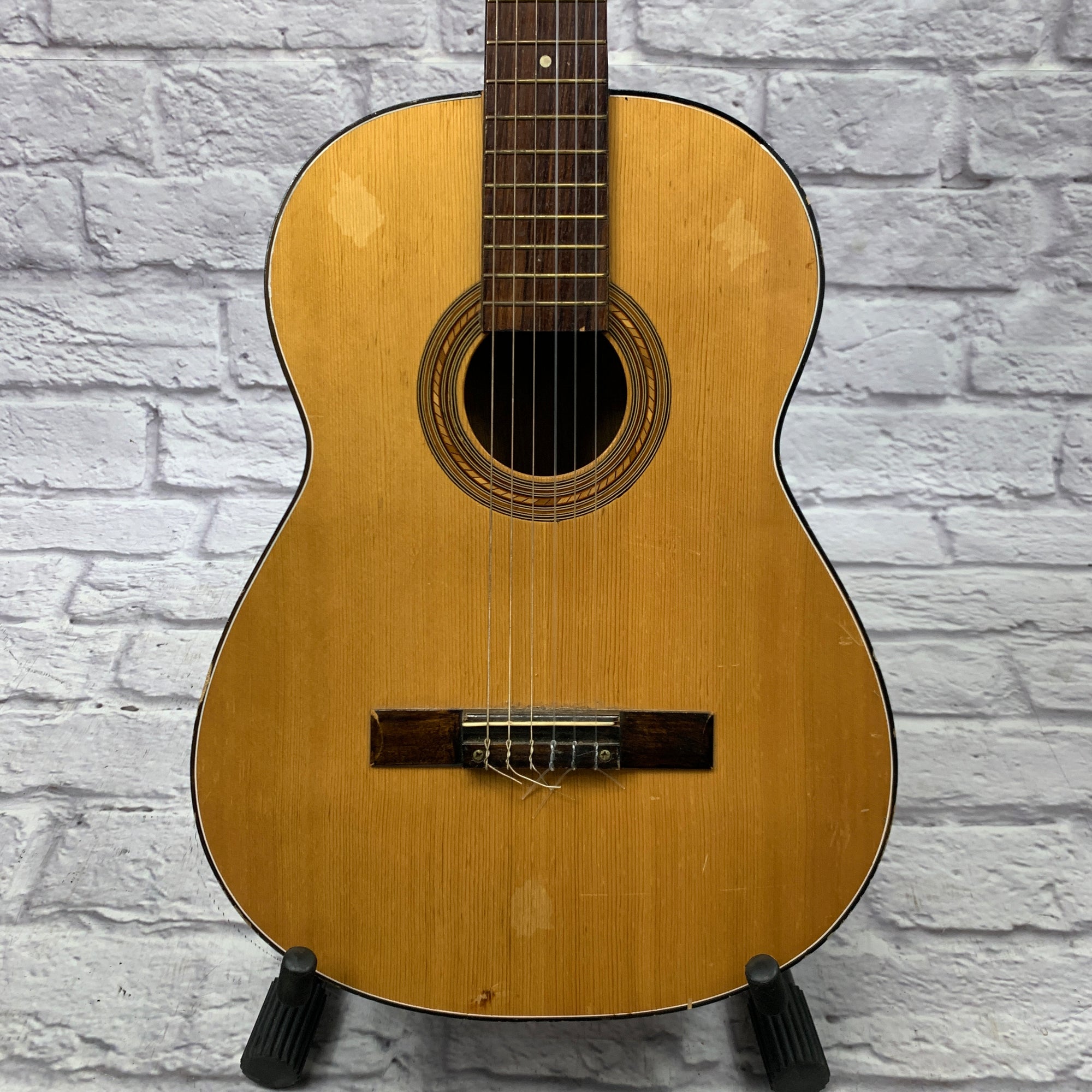 Vintage Hy-lo Classical Acoustic Guitar