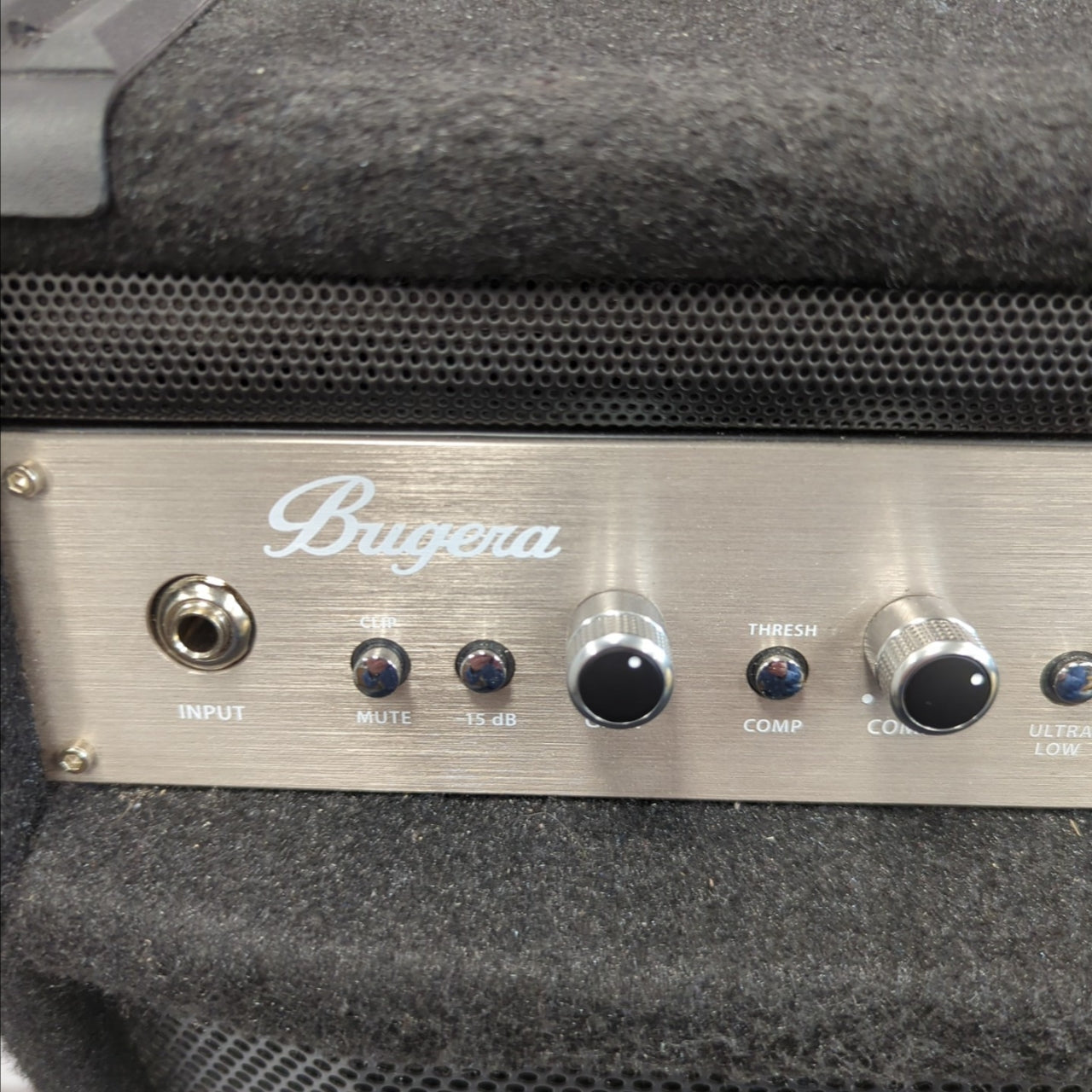 Bugera BXD15 1x15 Bass Combo Amp