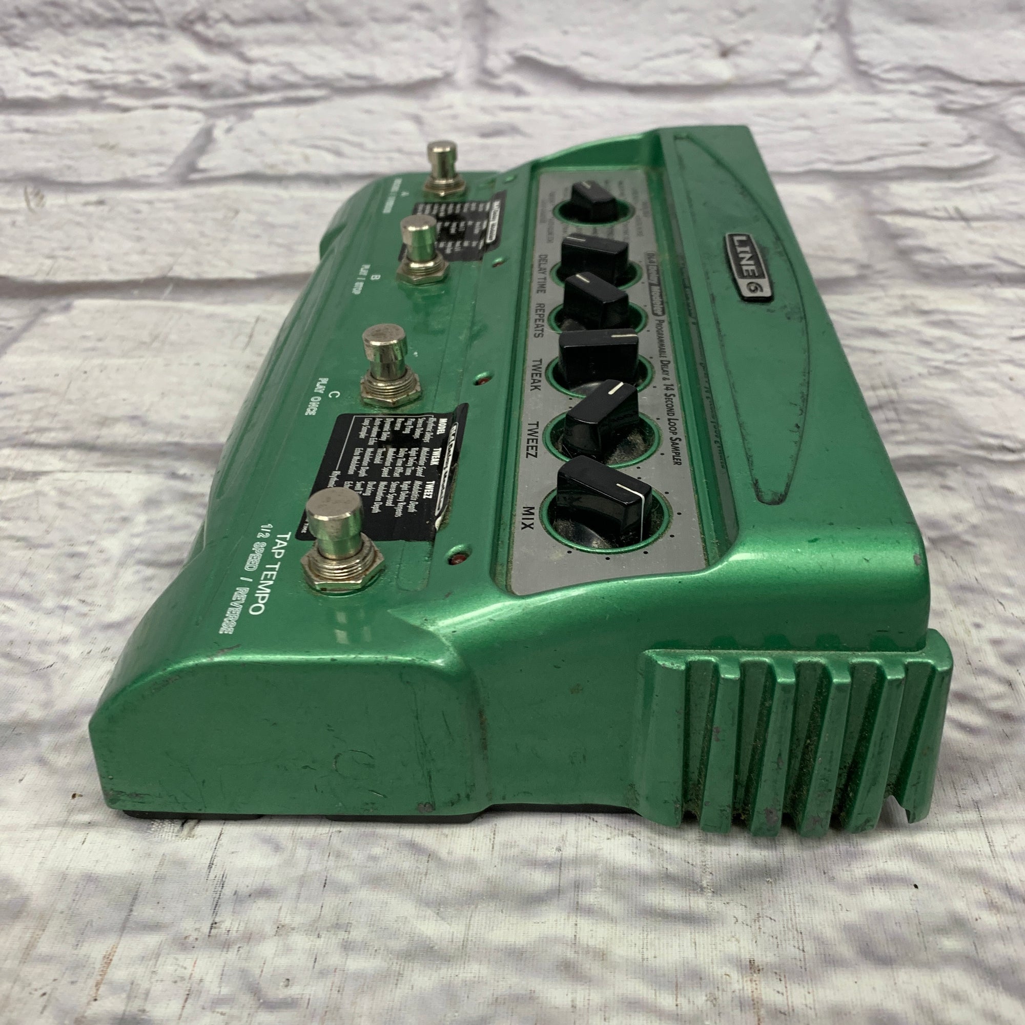 Line 6 DL4 Delay Modeler