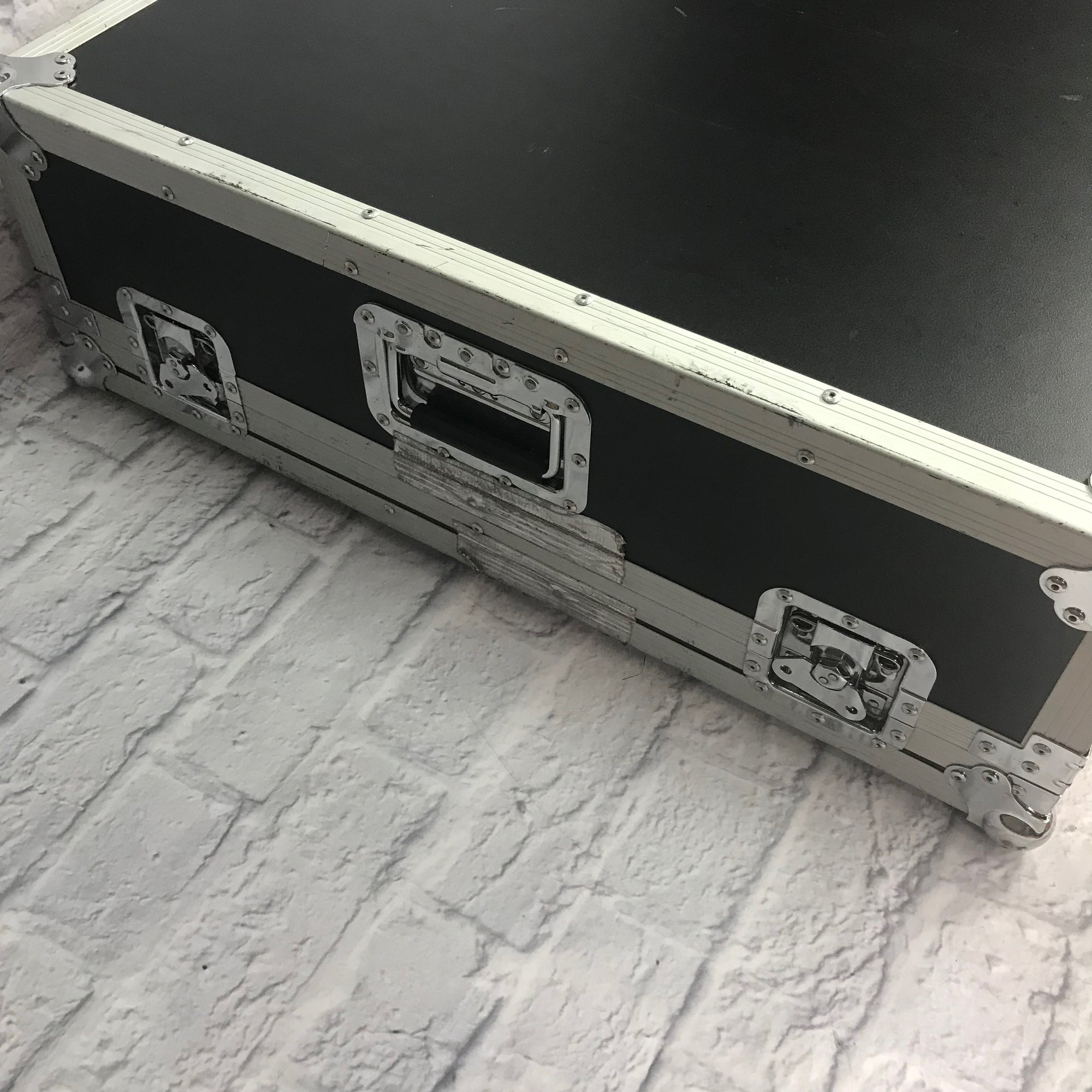 Presonus StudioLive 24.4.2 AI Console w/ Flight Case