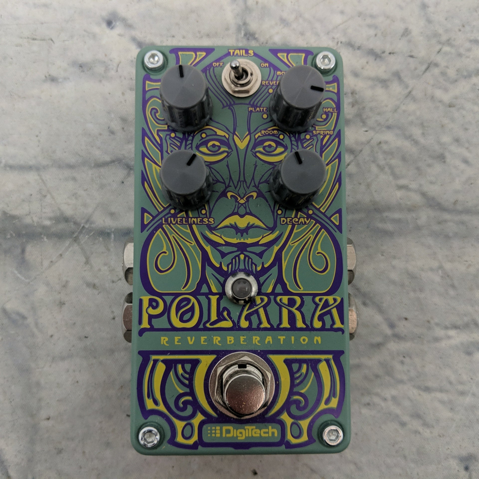Digitech Polera