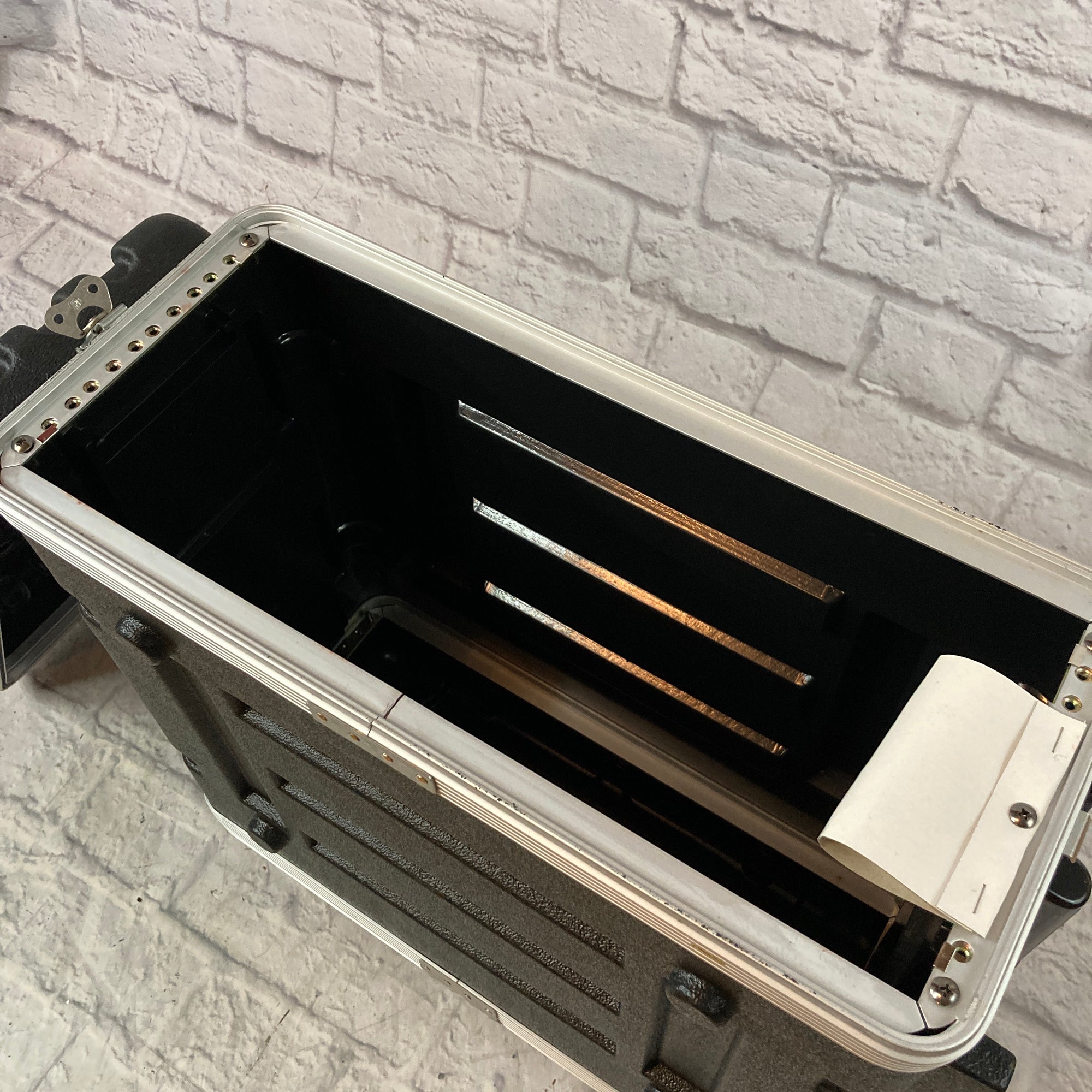 TKL FX204 4U Molded Rack Case