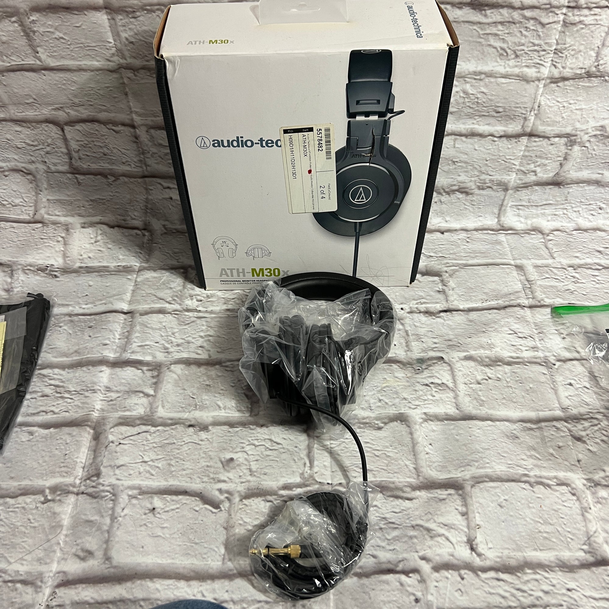 Audio-Technica ATH-M30x Professional Monitor Headphones