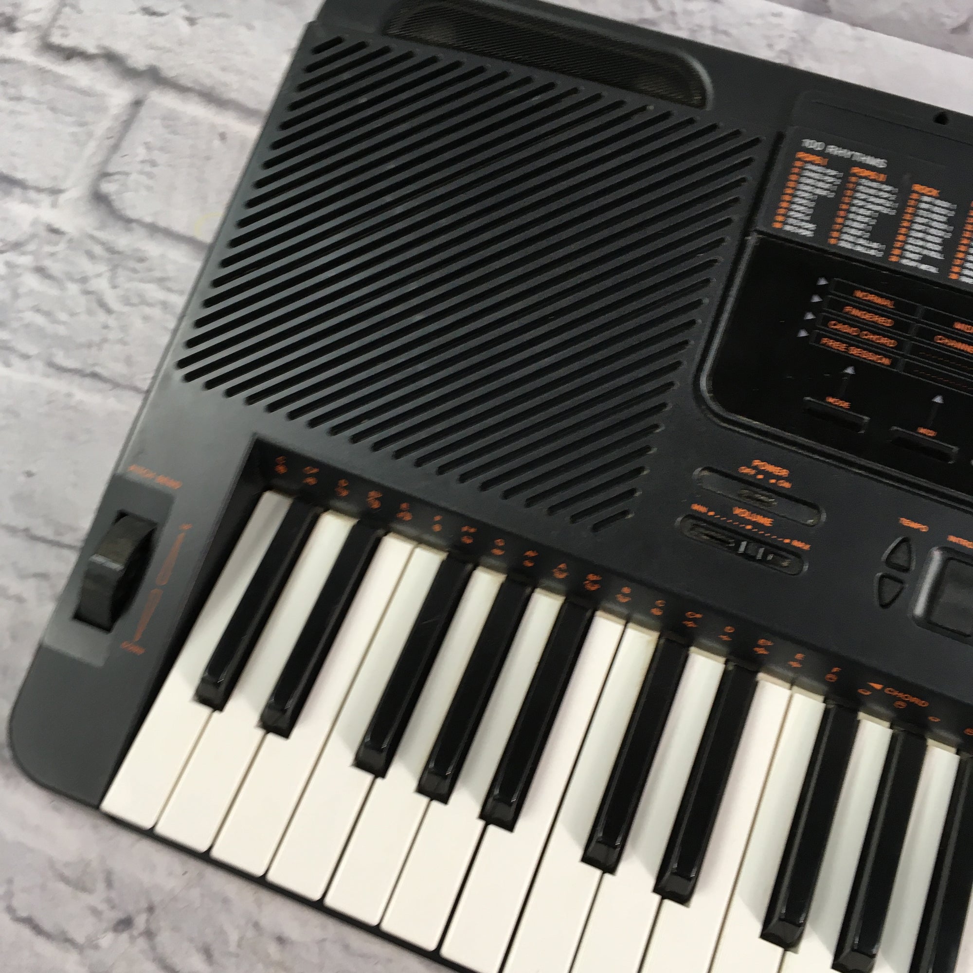 Casio CTK-1000 Digital Piano - no power supply