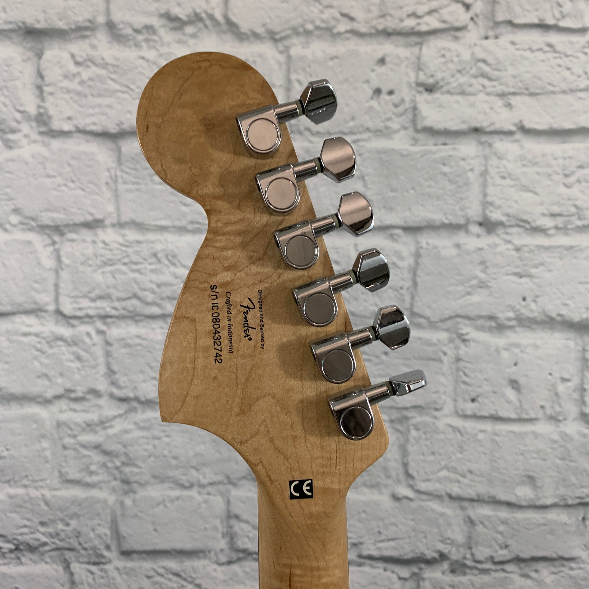 Squier Affinity Fat Strat HSS Electric Guitar Candy Apple Red