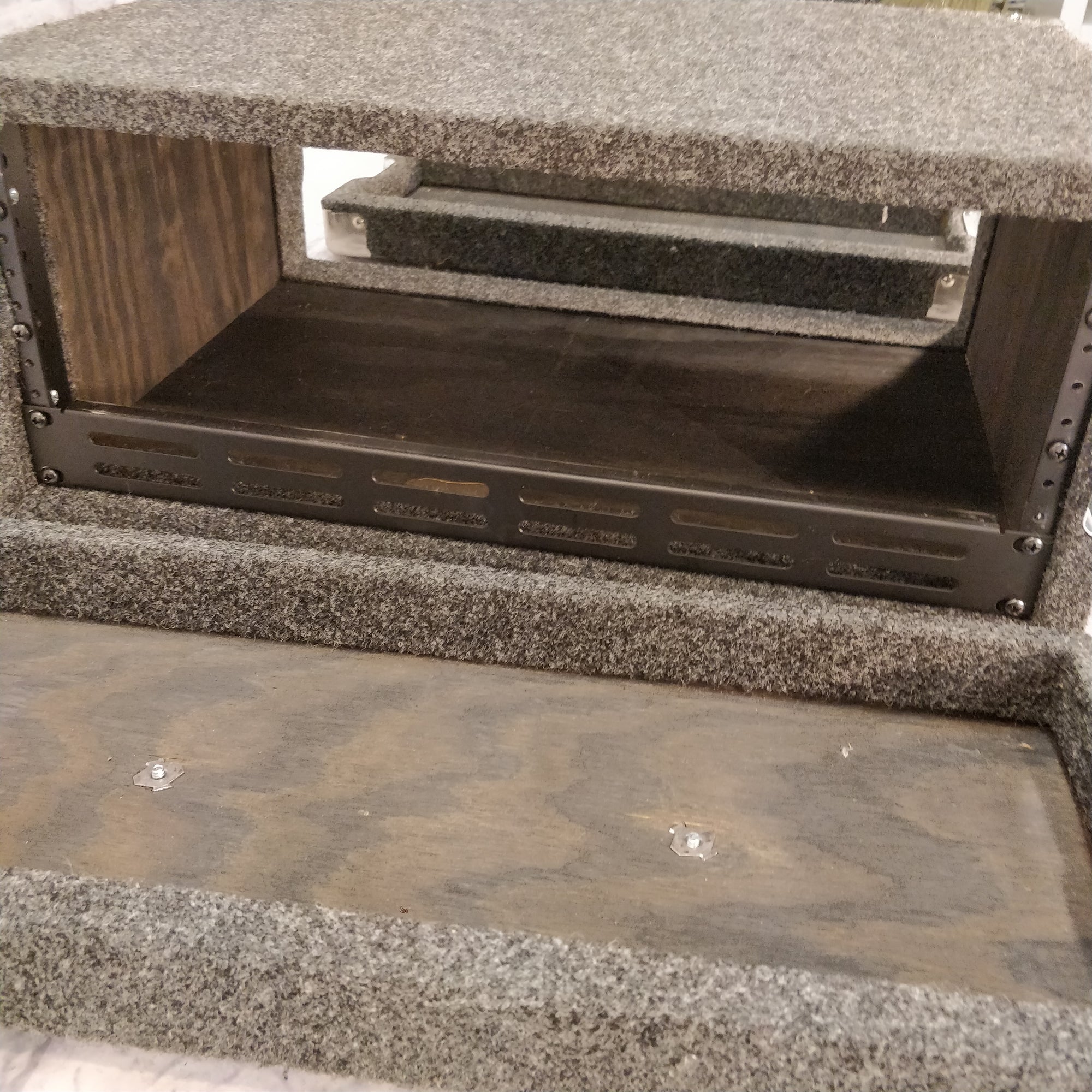 Grundorf 4U Carpeted Rack Case
