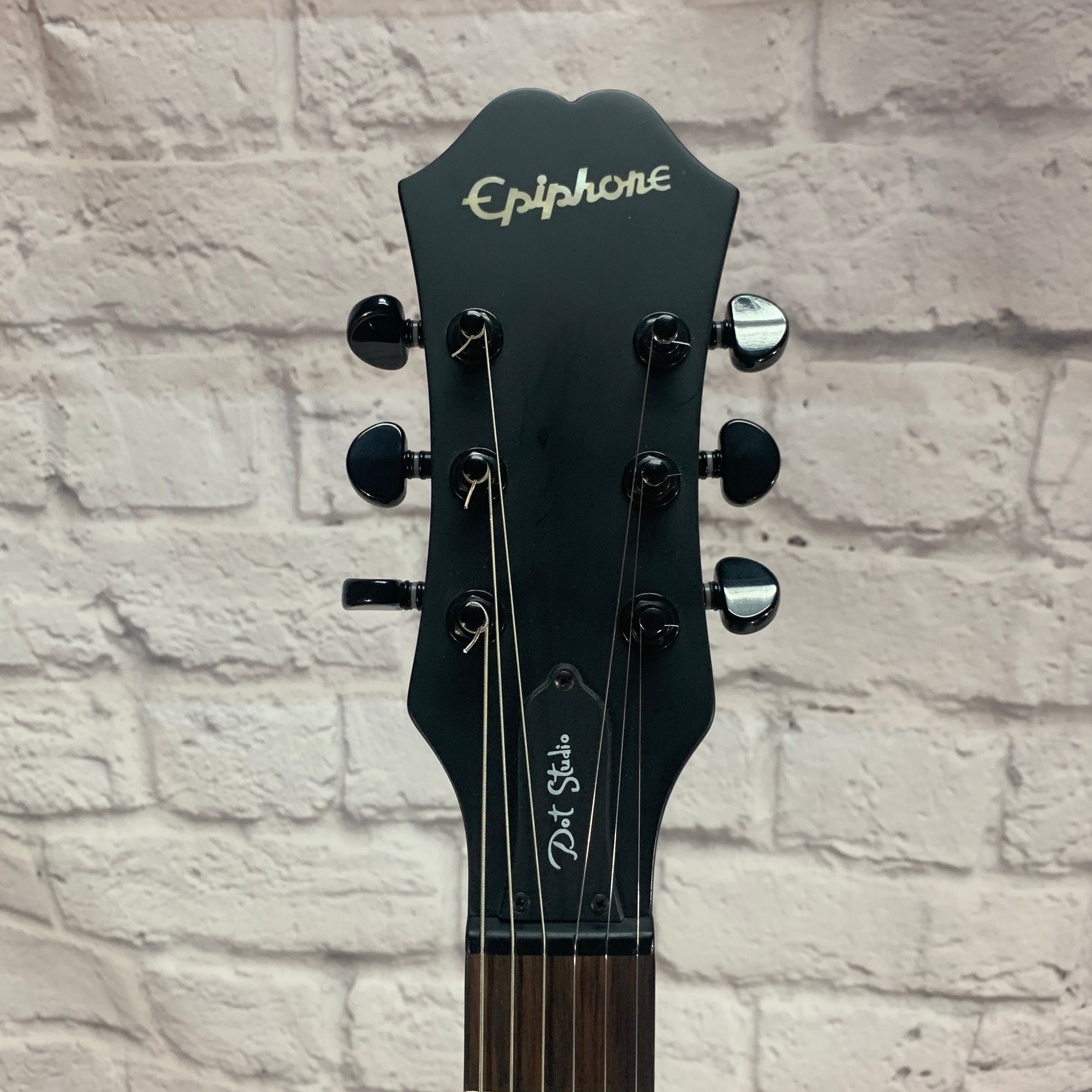Epiphone Dot Studio Semi-Hollow Electric Guitar