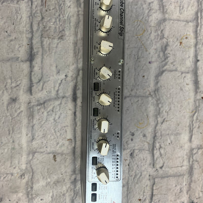 DBX 376 Tube Channel Strip with Digital Out