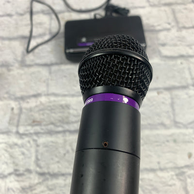 Audio Technica ATW-R200 Freeway Series Wireless Microphone Outfit