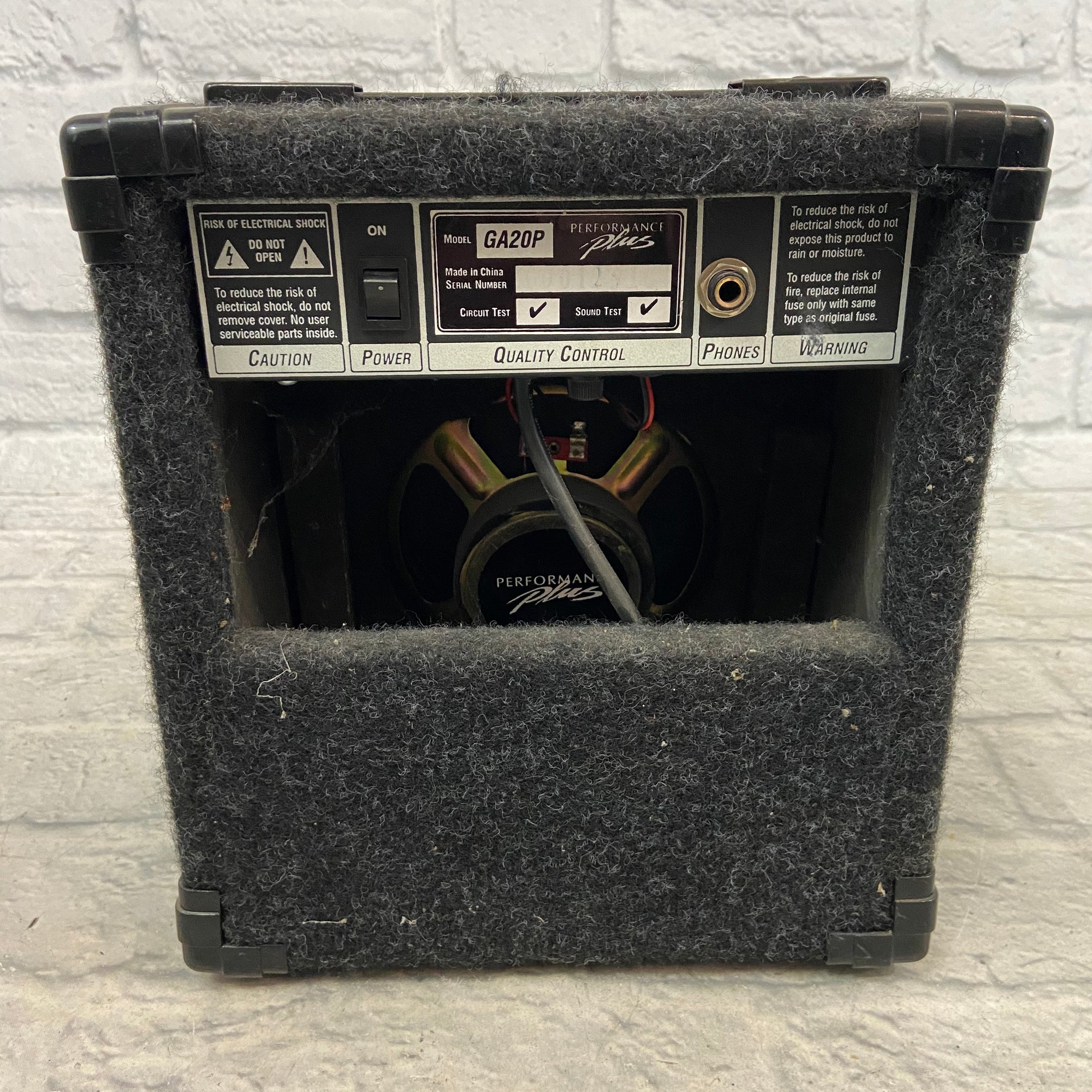 Performance Plus GA20P Guitar Combo