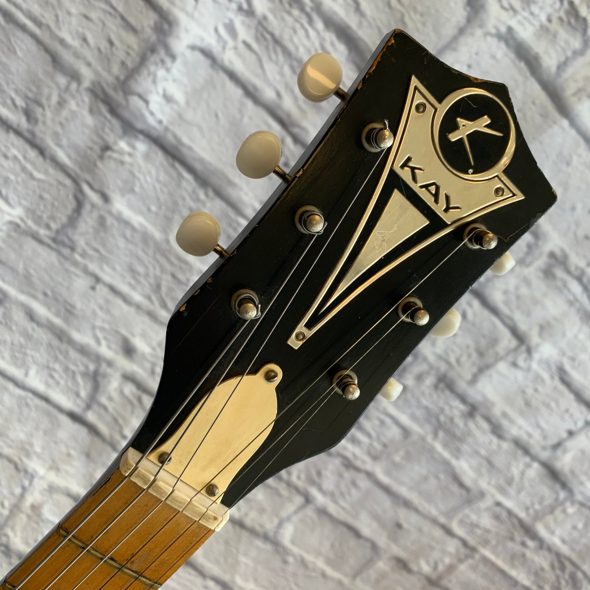 1960s Kay K1962 Value Leader Sunburst w/ Case