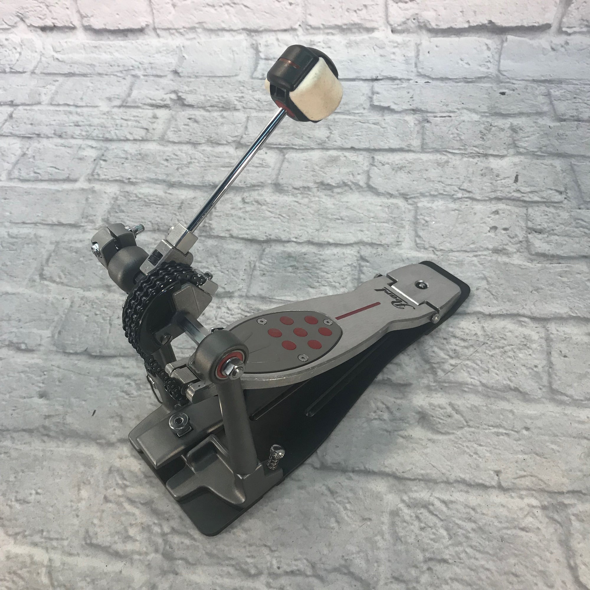 Pearl P2050C Eliminator Redline Single Pedal Chain Drive