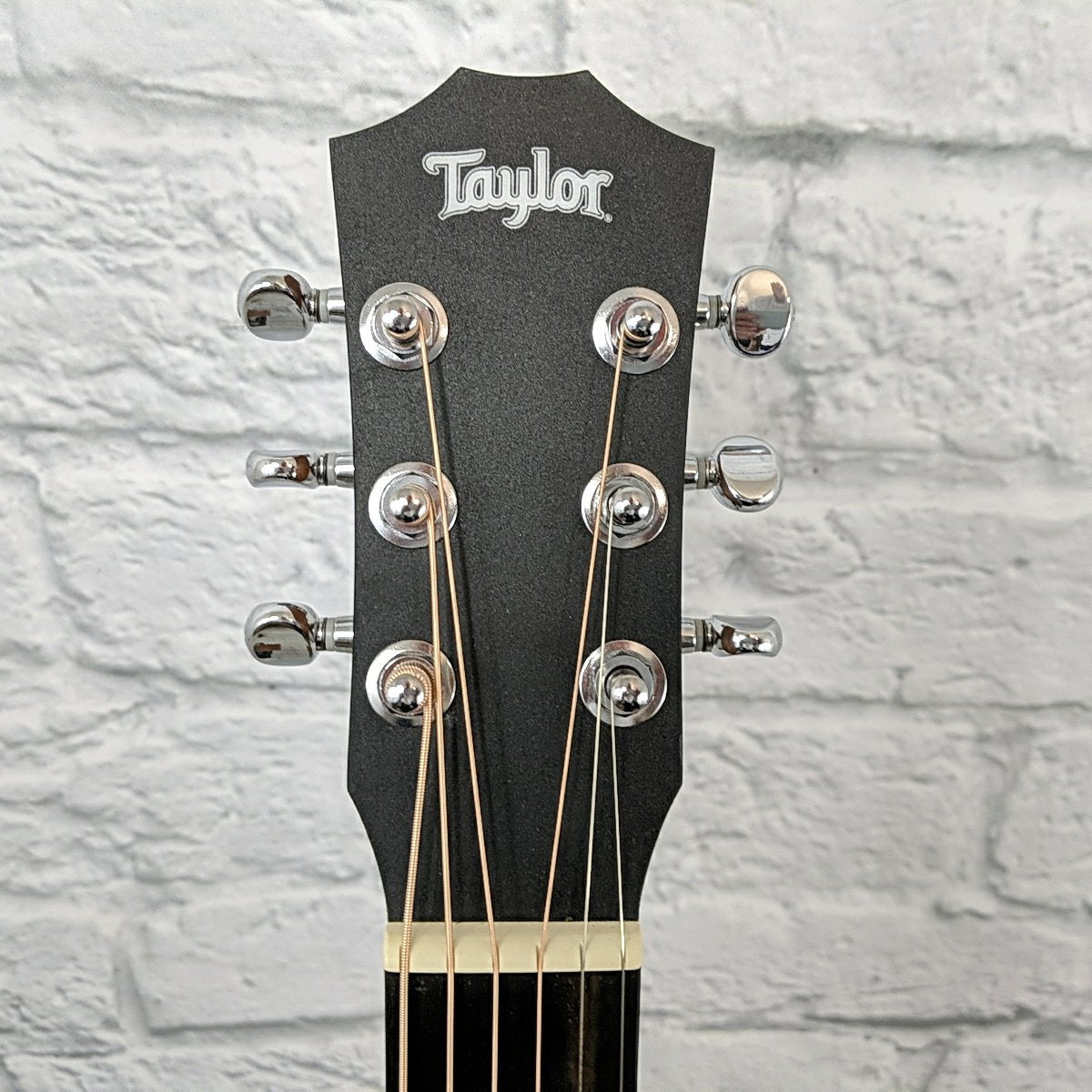 Taylor BT2 Baby Taylor Mahogany Top w/Case
