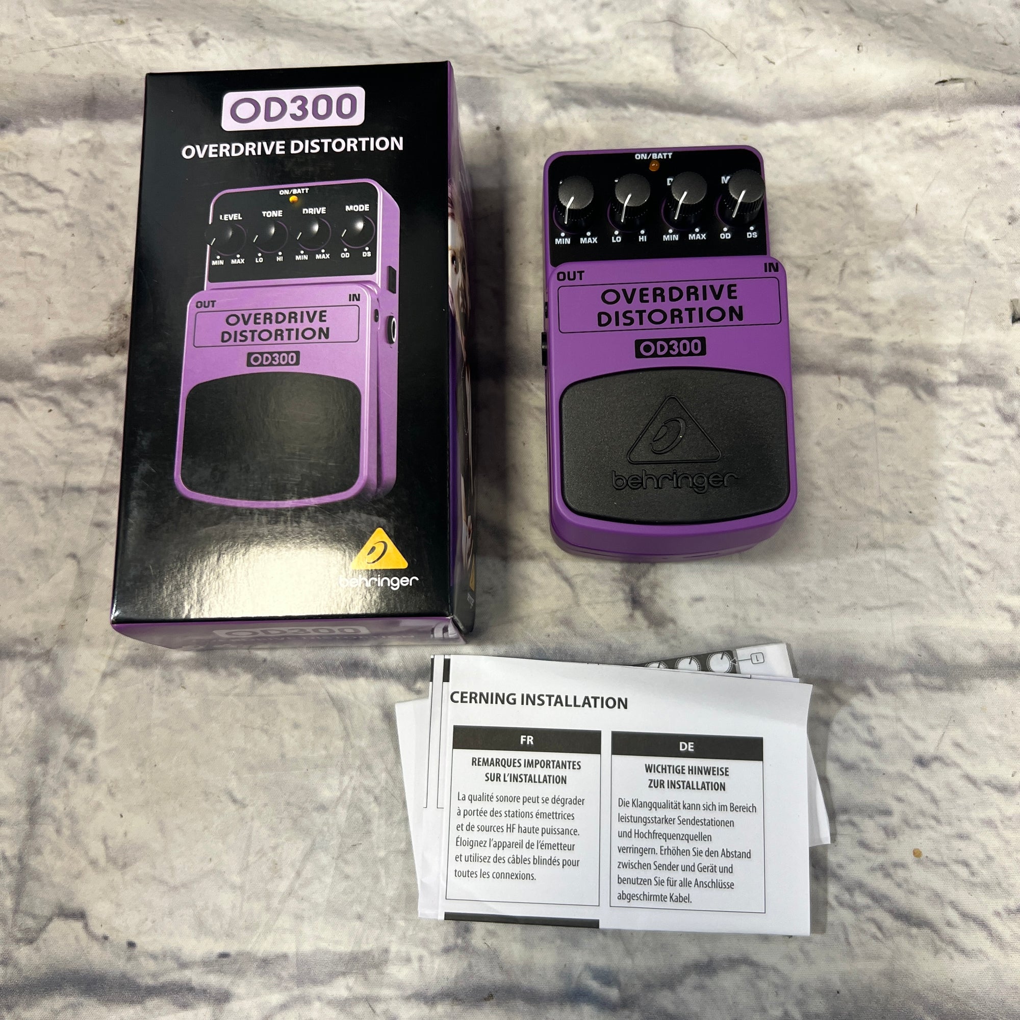 behringer overdrive distortion pedal Behringer OD 300 Overdrive Distortion pedal