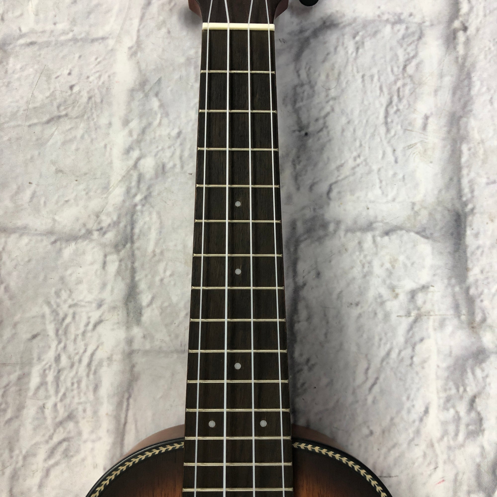 Breedlove Pursuit Ex CU BO Ukulele