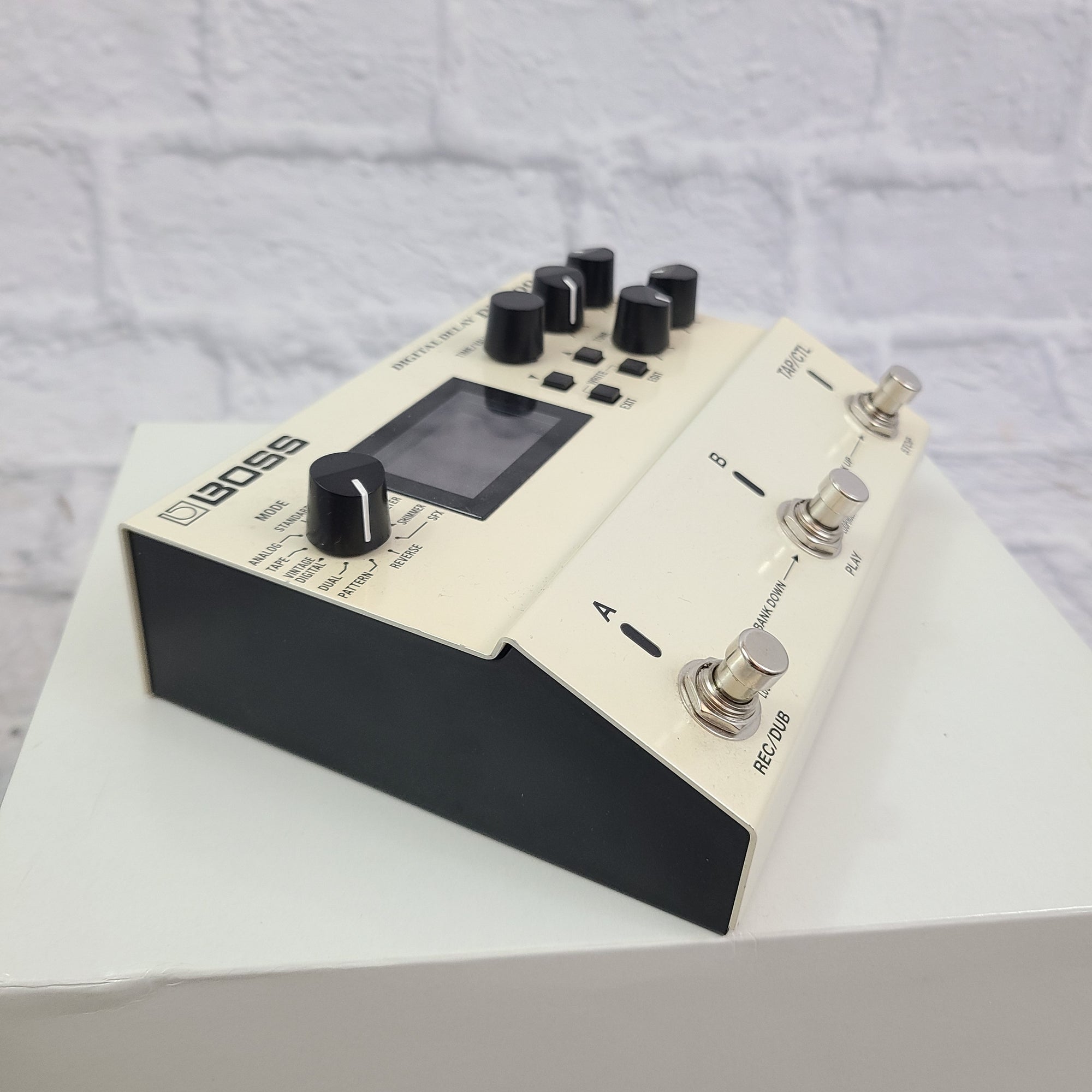 Boss Digital Delay 500 Delay Pedal