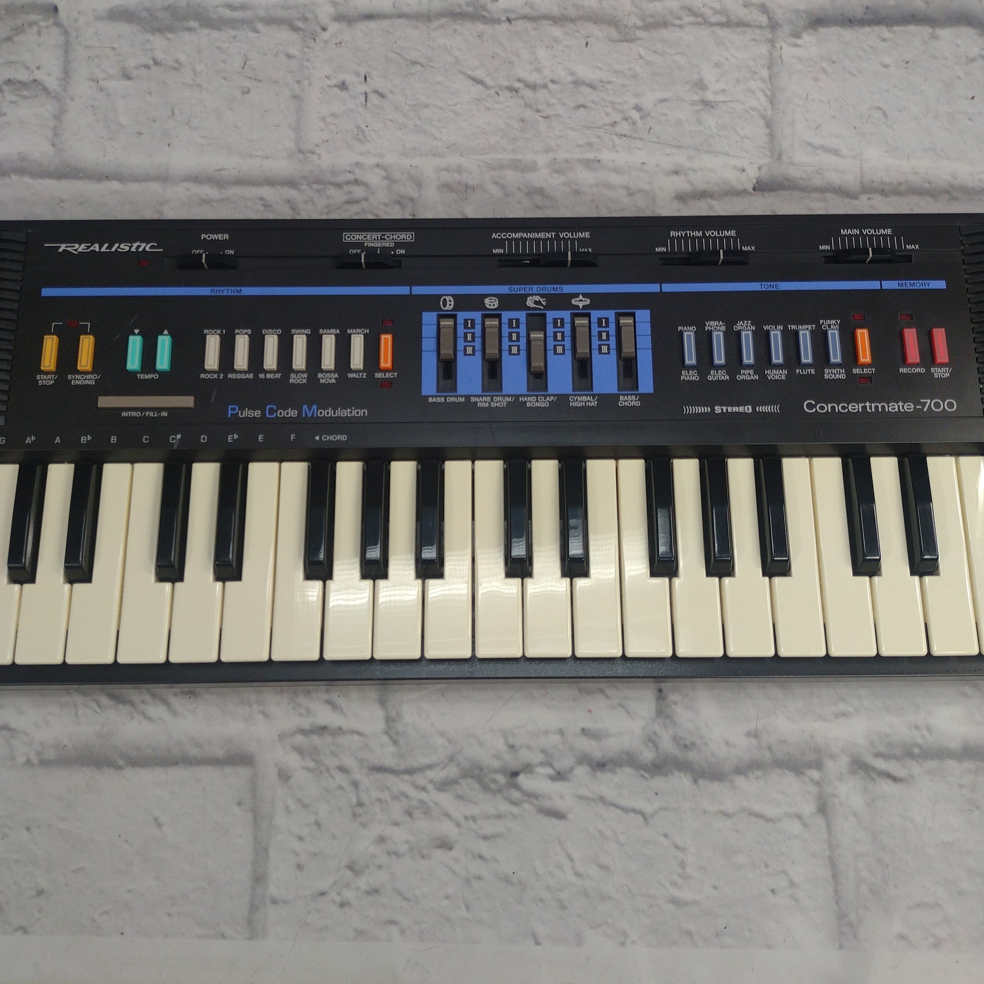 Realistic Concermate 700 Digital Synth