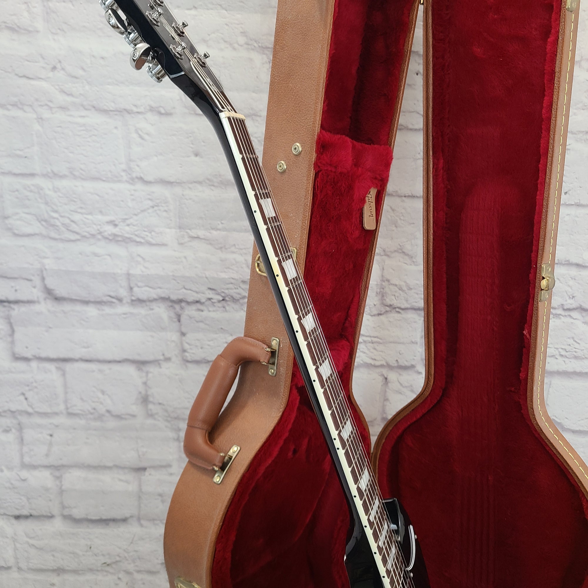 Gibson SG Standard Ebony Electric Guitar w/ OHSC