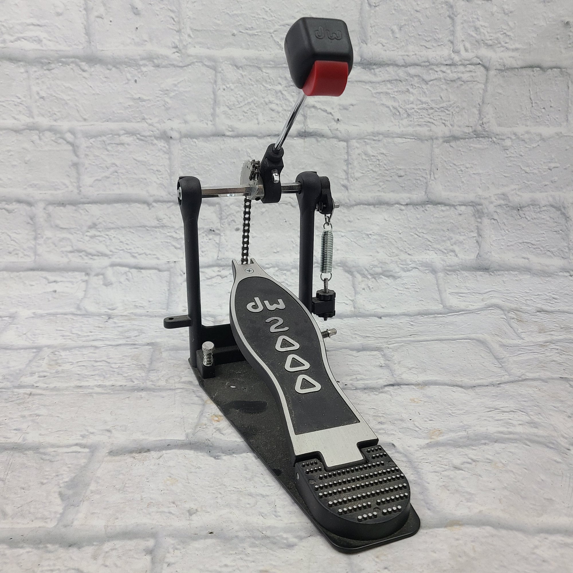 DW 2000 Single Kick Pedal