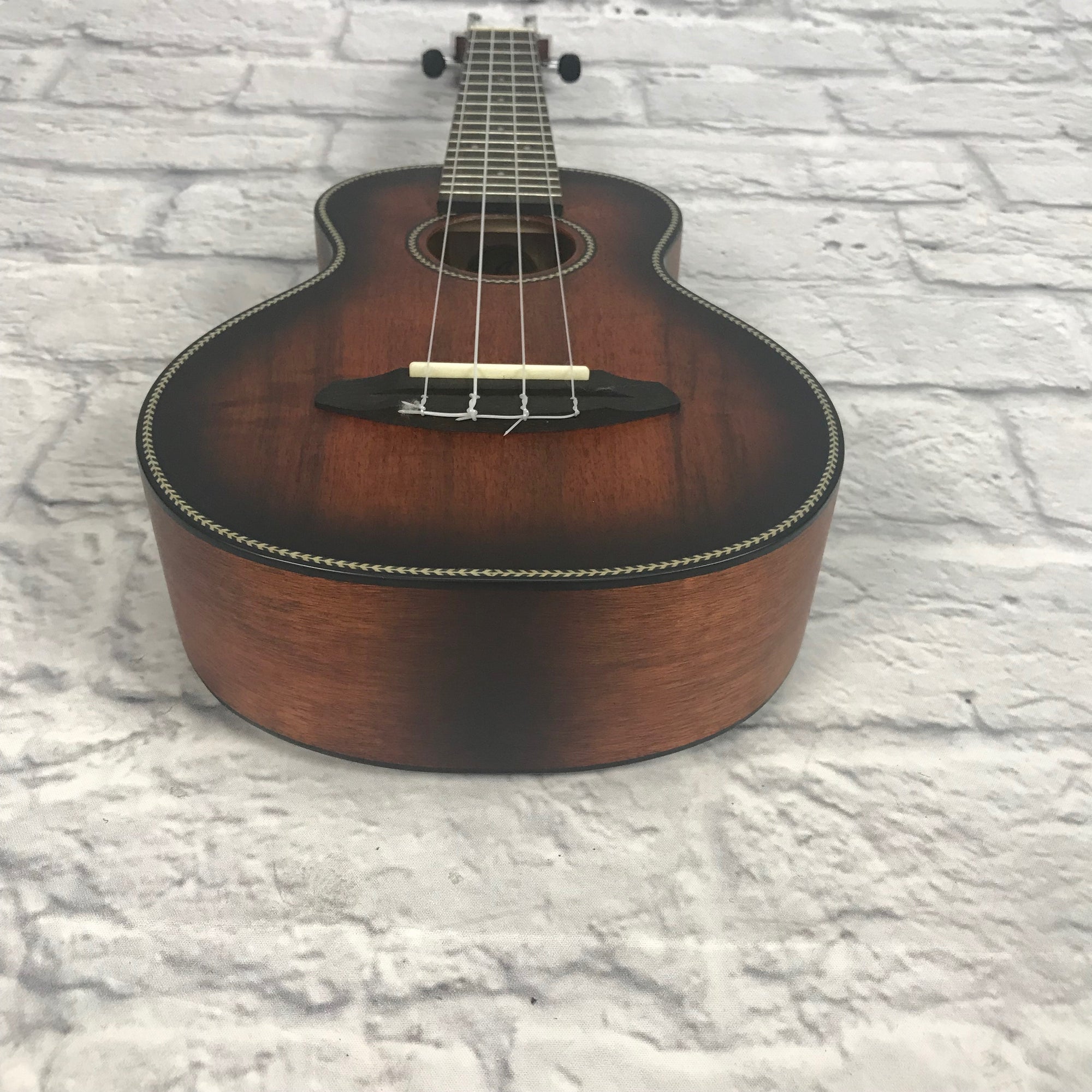 Breedlove Pursuit Ex Cu Bo Ukulele