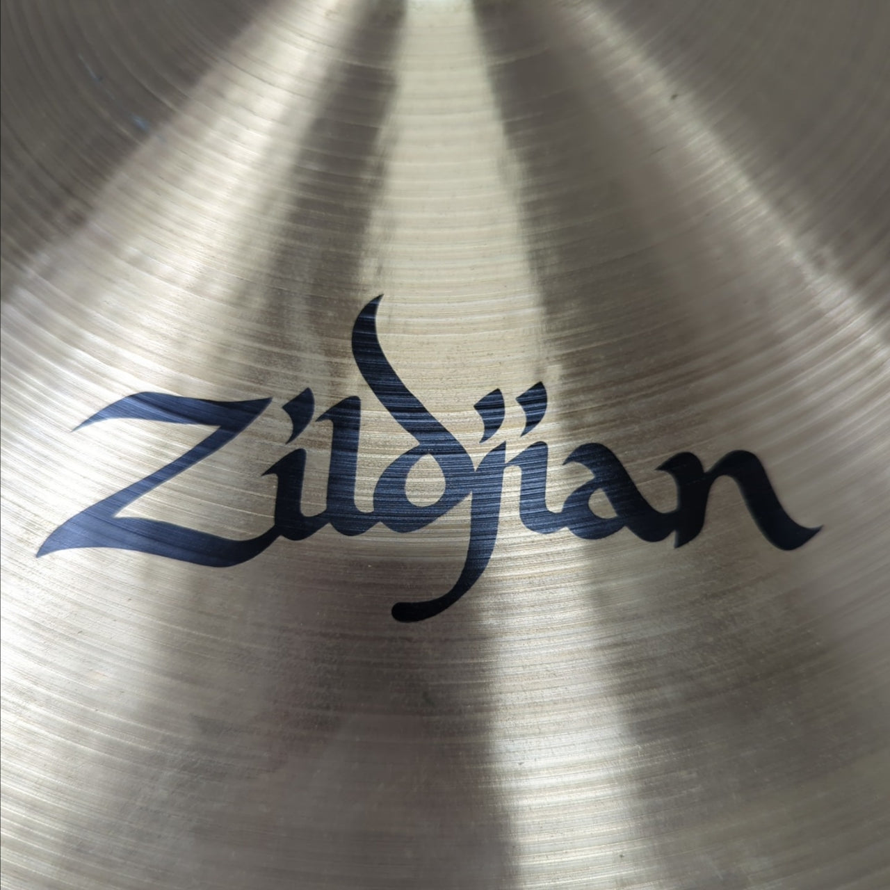 Zildjian China Boy Low 18" China Cymbal 1350g 1981-1992 (“CO.” Stamp)