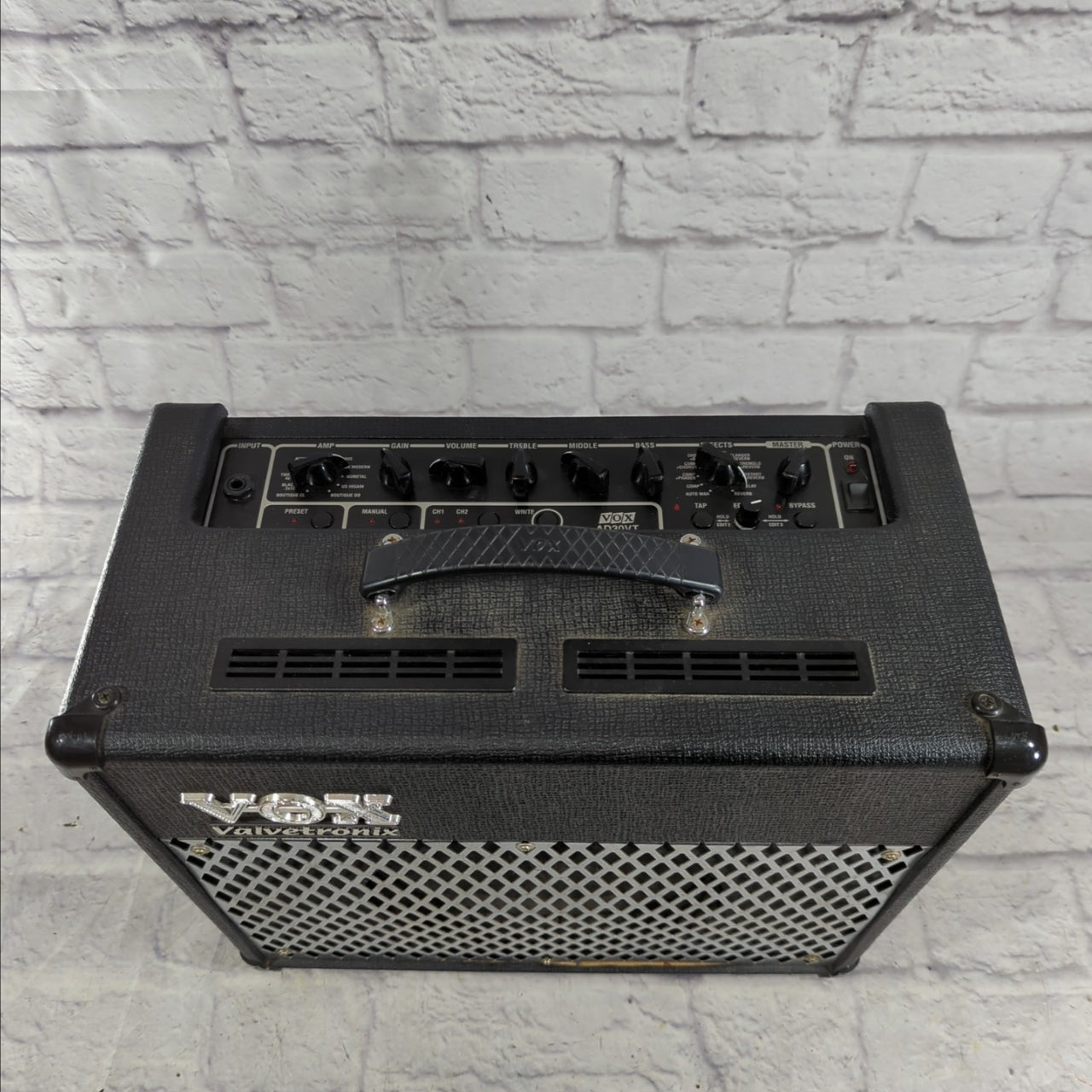 Vt30 Vip Kit Vox Valvetronix VT30 Guitar Combo Amp - Evolution Music