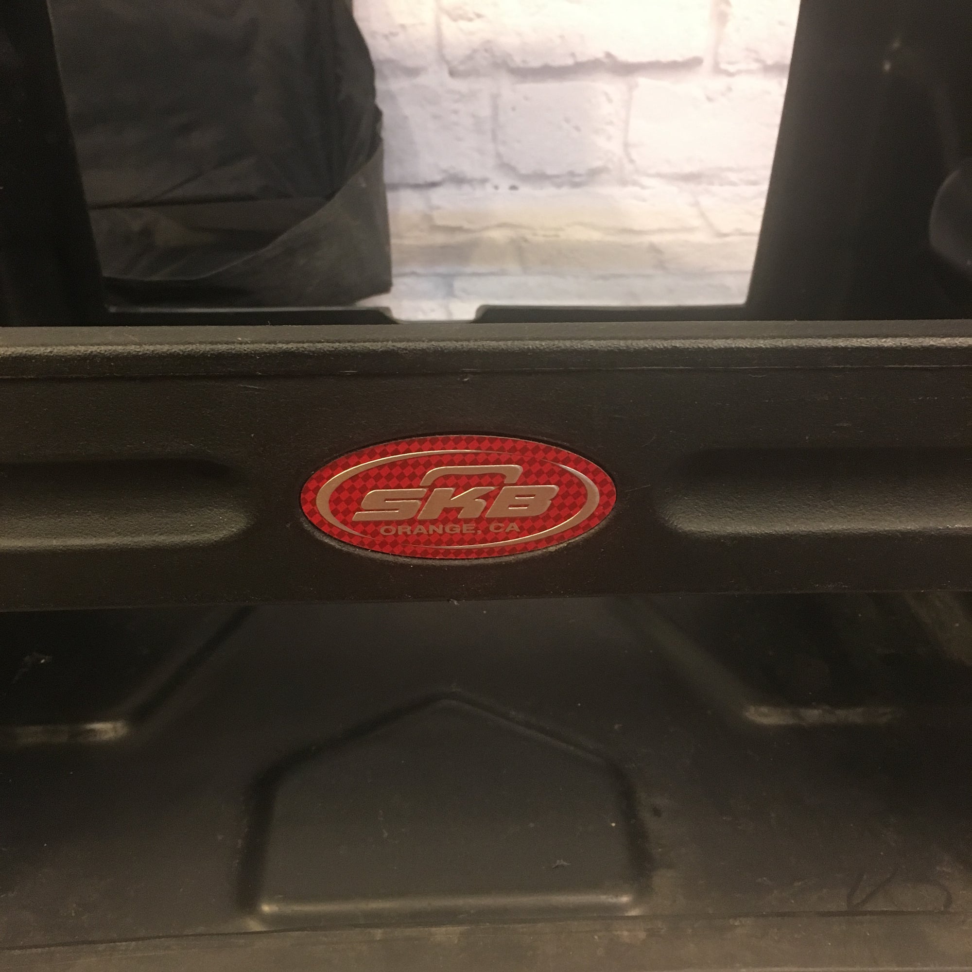 SKB 4U Rack w 8U Angled Top For Mixer