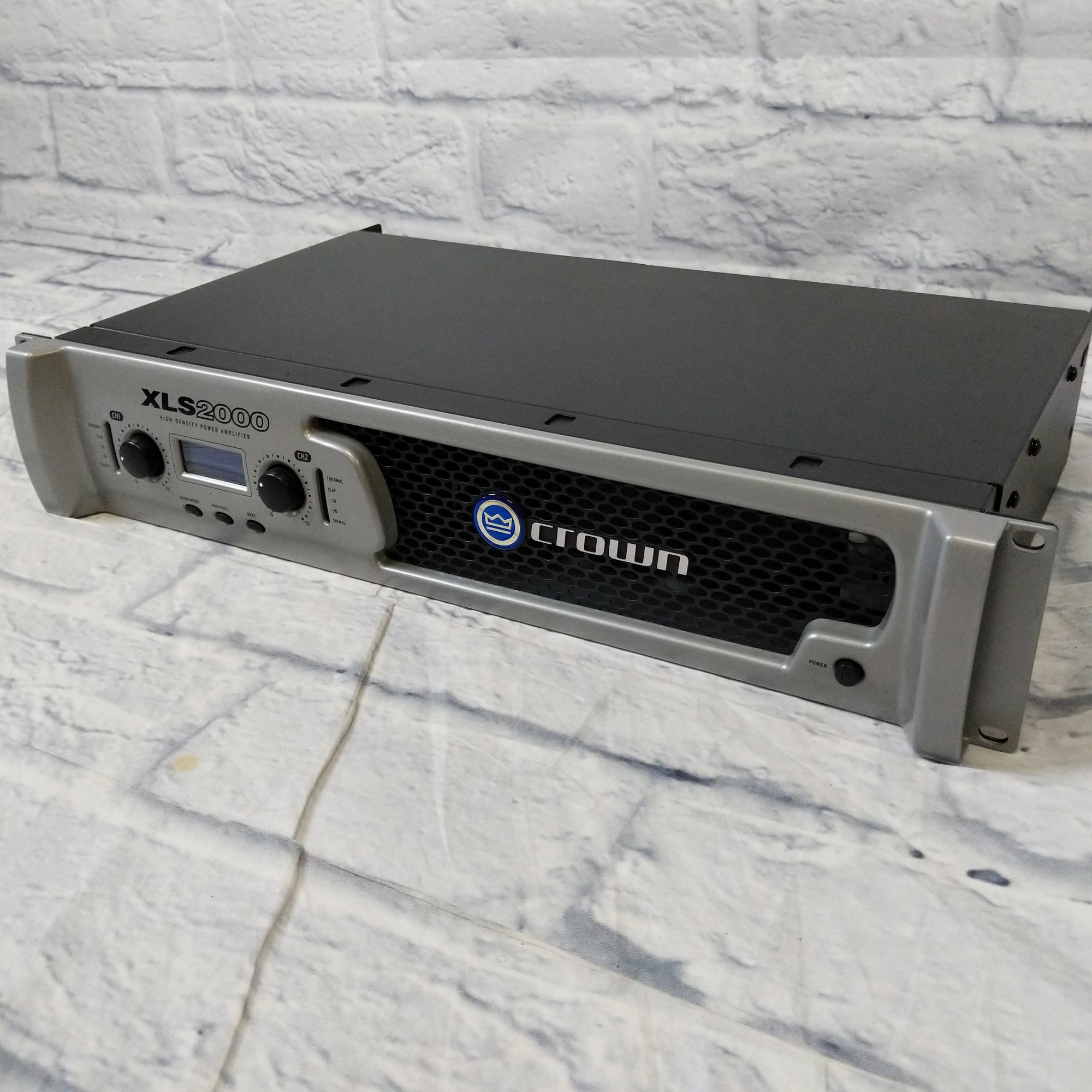 Crown XLS 2000 2-Channel High Density Power Amplifier - Evolution