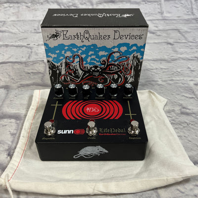 EarthQuaker Devices Sunn O))) Life Peadl V3 Octave Distortion Boost
