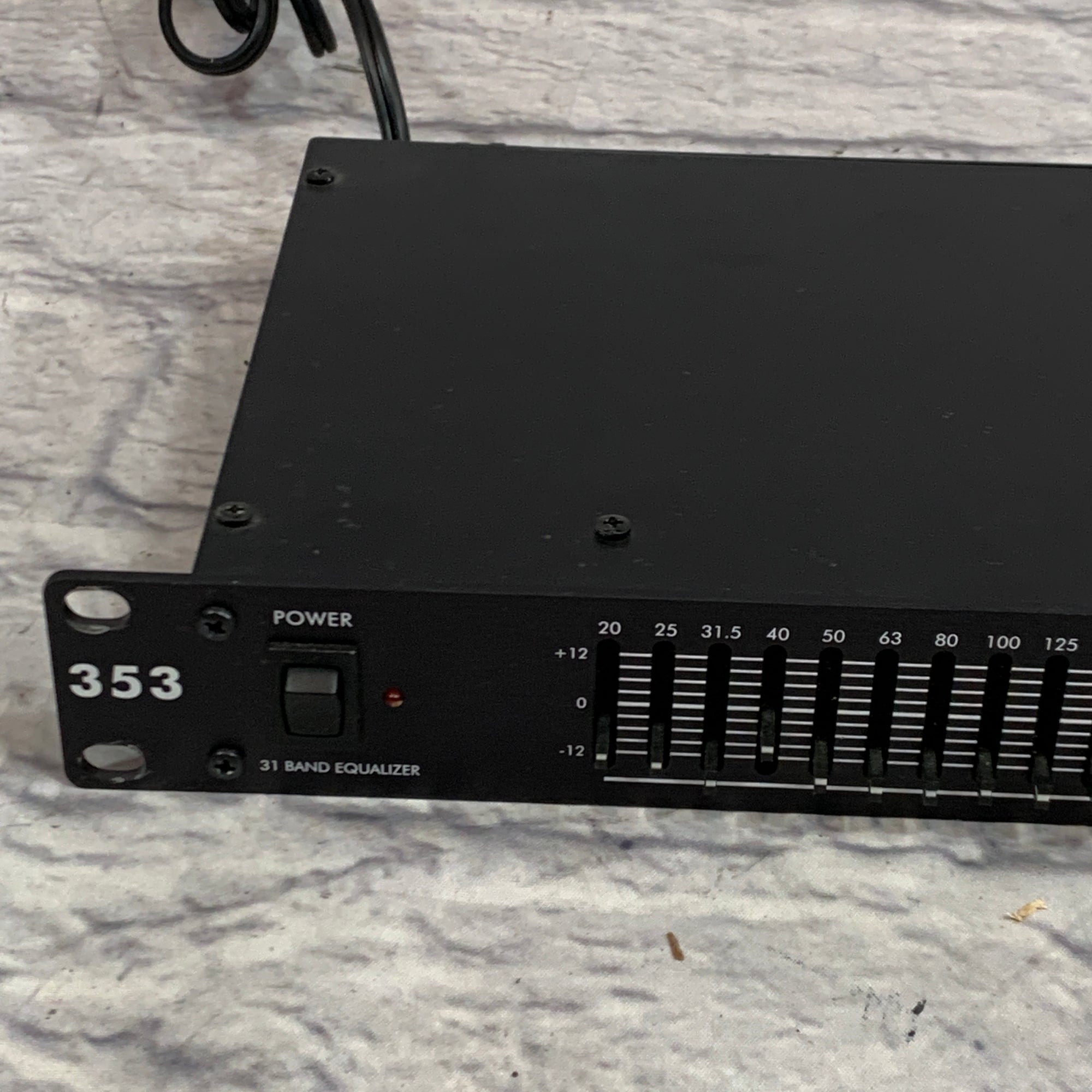 Art 353 Graphic Equalizer