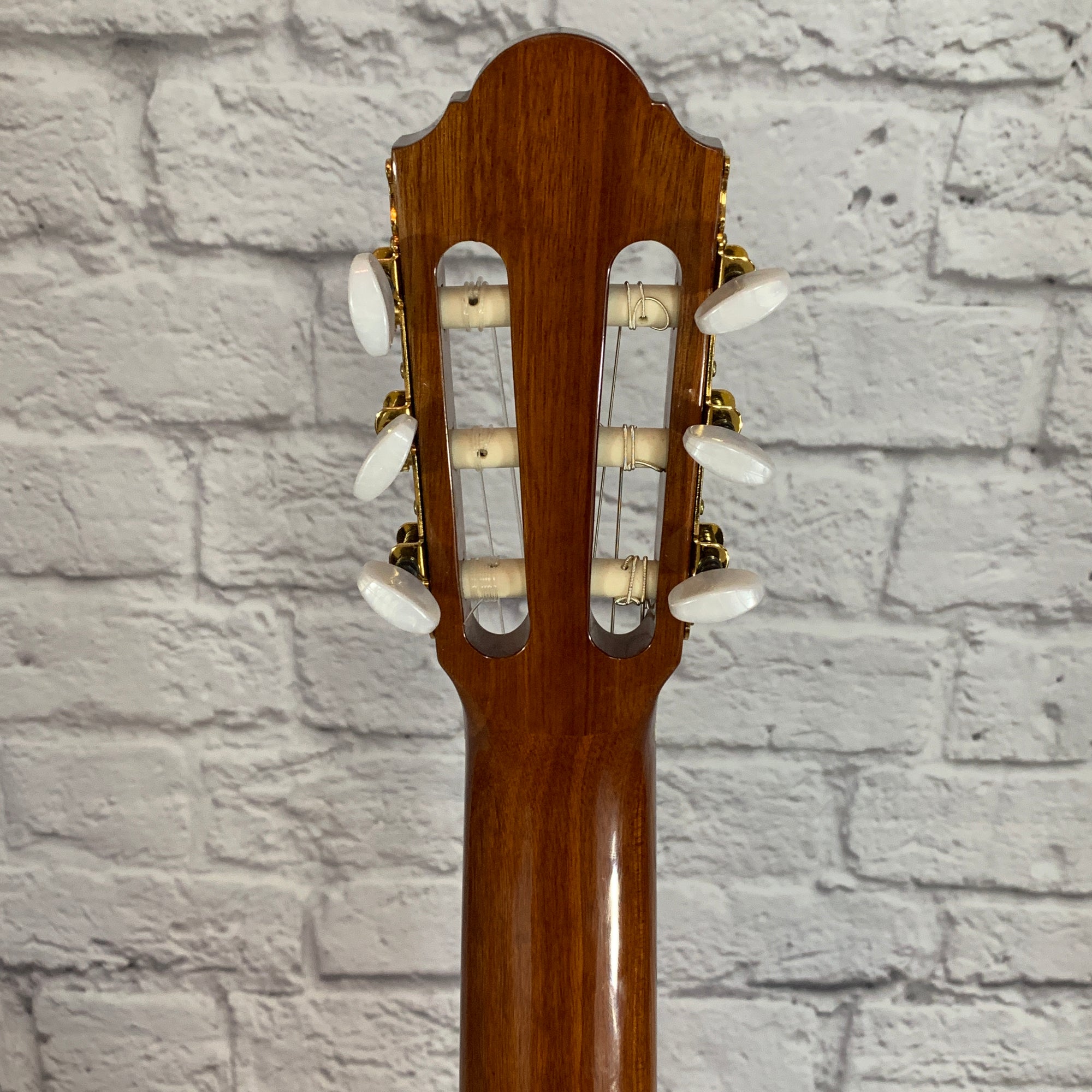 Sollana SN630CE Classical Guitar