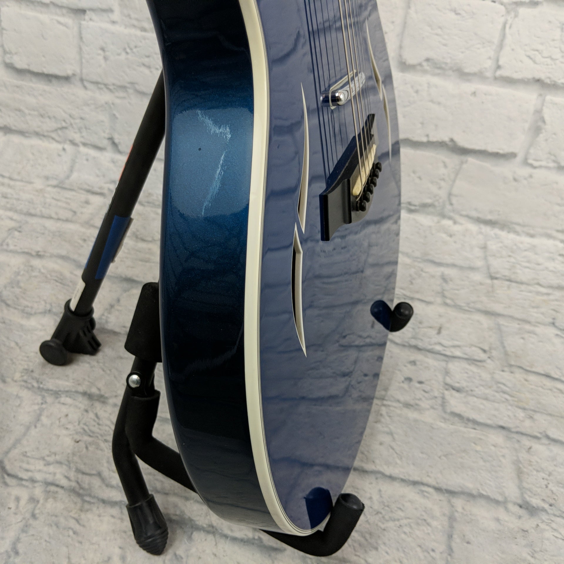 Taylor T5-S Blue Acoustic Electric Thinline w/Case
