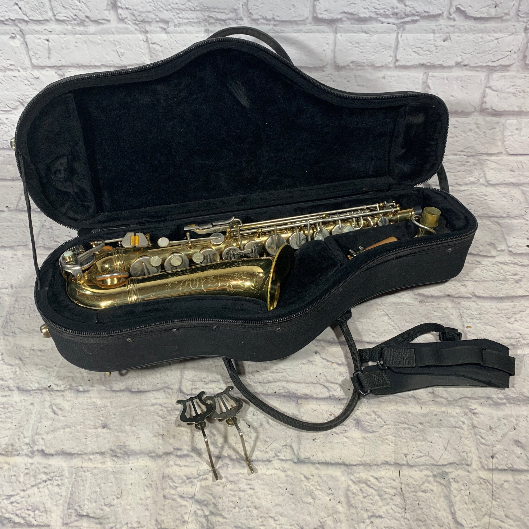 Conn Star alto Saxophones w/ soft case