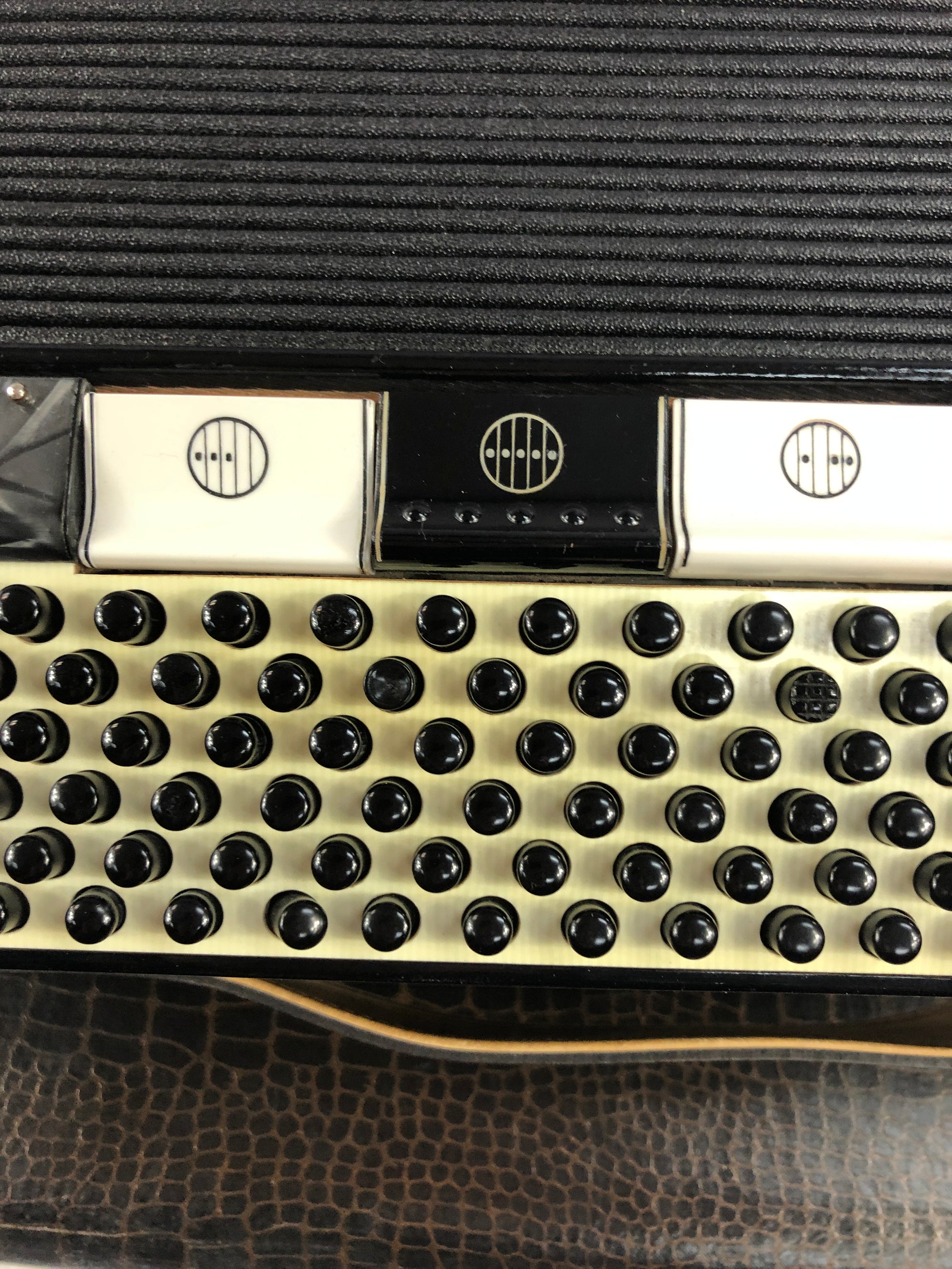Hohner Vintage Tango III M Accordion